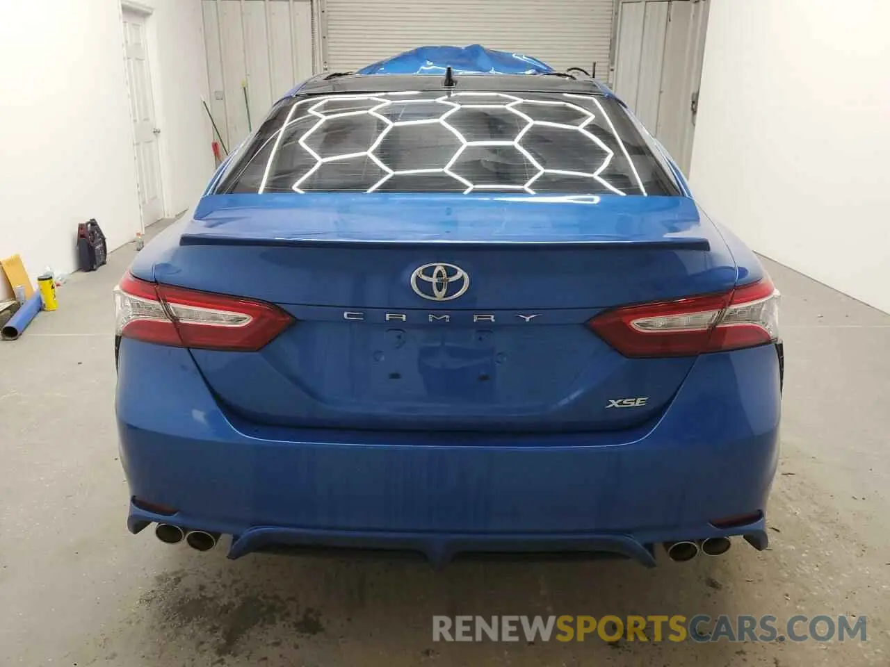 6 Photograph of a damaged car 4T1K61AK4LU384922 TOYOTA CAMRY 2020