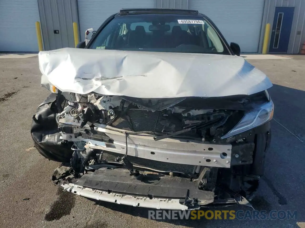 5 Photograph of a damaged car 4T1K61AK4LU386802 TOYOTA CAMRY 2020