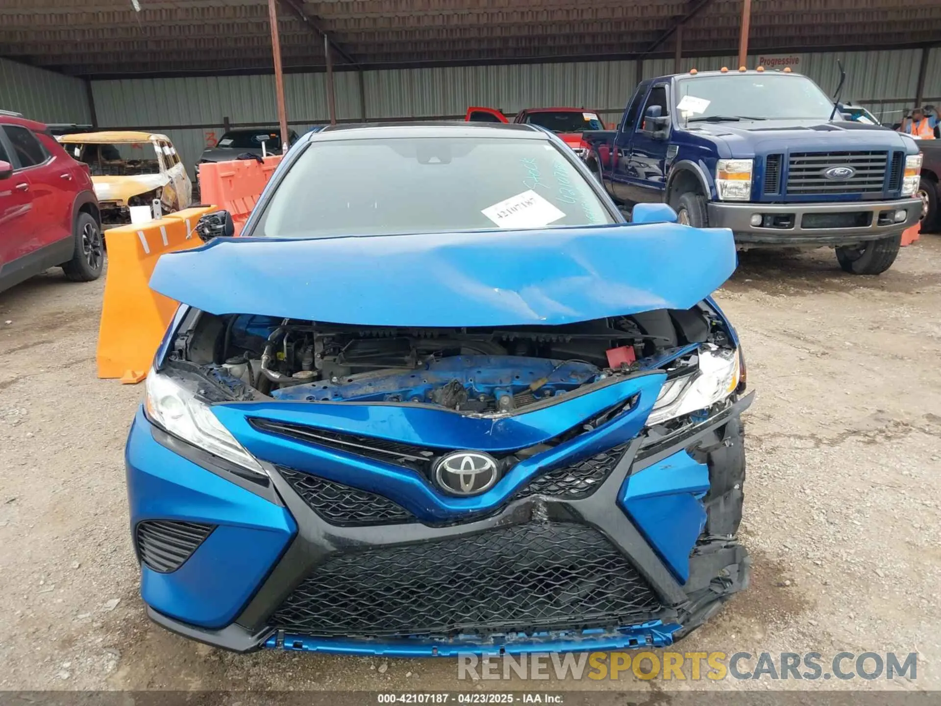 12 Photograph of a damaged car 4T1K61AK4LU395791 TOYOTA CAMRY 2020