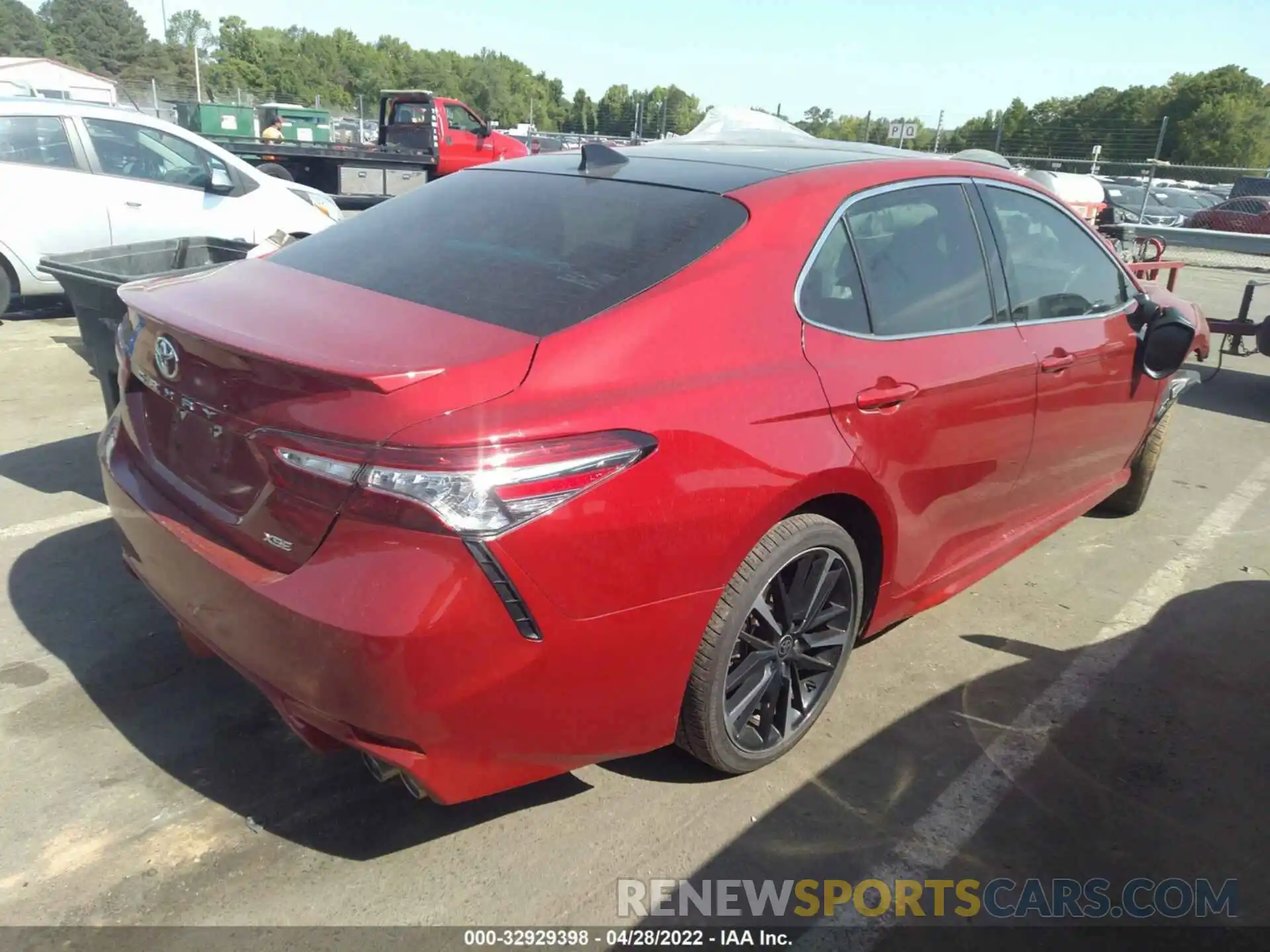 4 Photograph of a damaged car 4T1K61AK4LU397086 TOYOTA CAMRY 2020