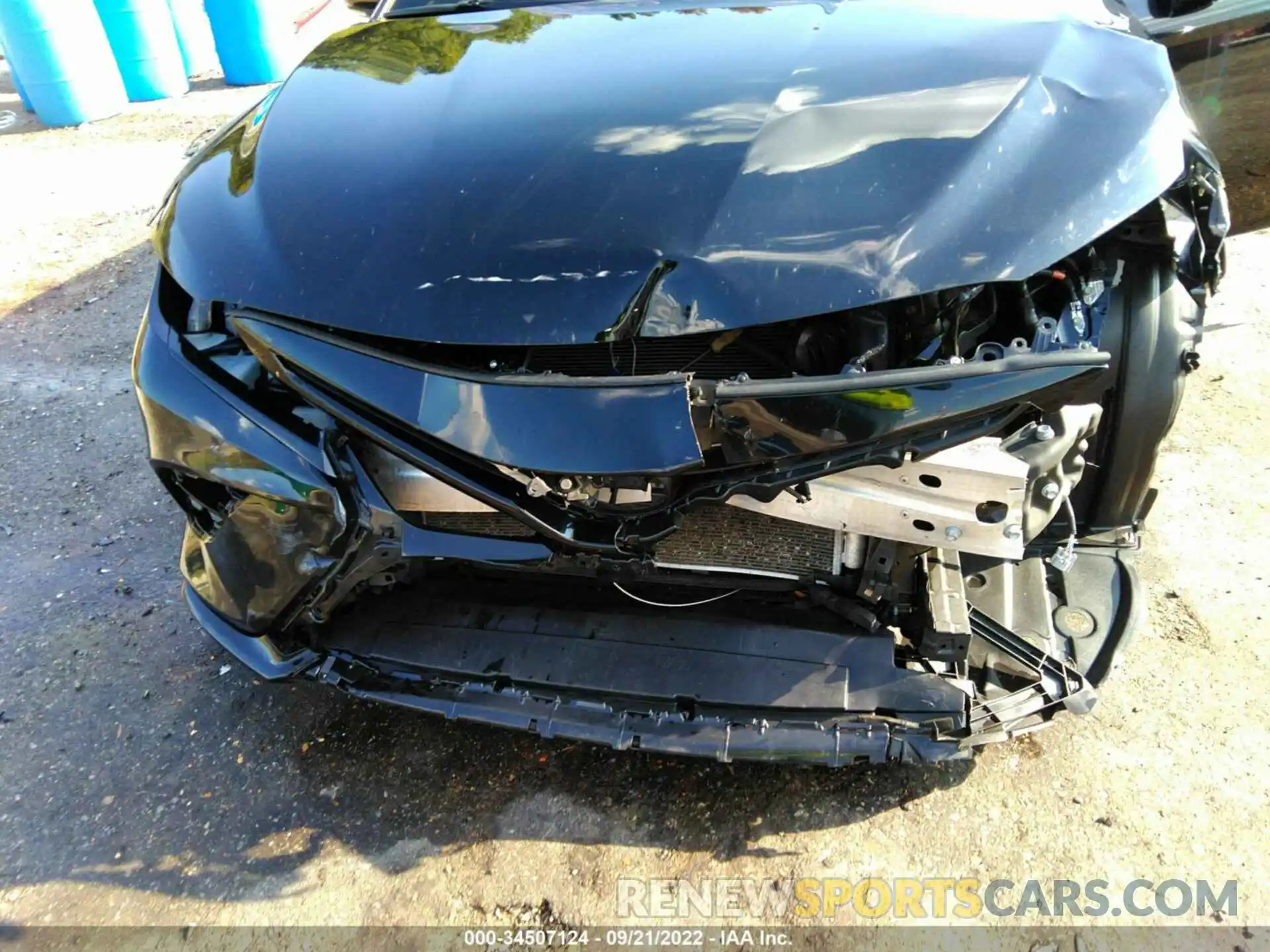 6 Photograph of a damaged car 4T1K61AK4LU880643 TOYOTA CAMRY 2020