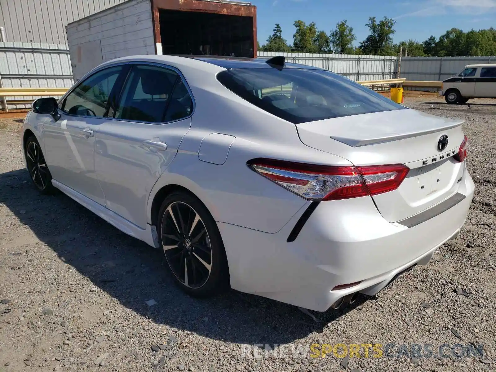 3 Photograph of a damaged car 4T1K61AK4LU882277 TOYOTA CAMRY 2020