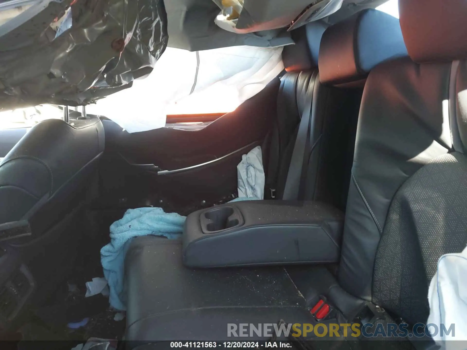 8 Photograph of a damaged car 4T1K61AK4LU921997 TOYOTA CAMRY 2020