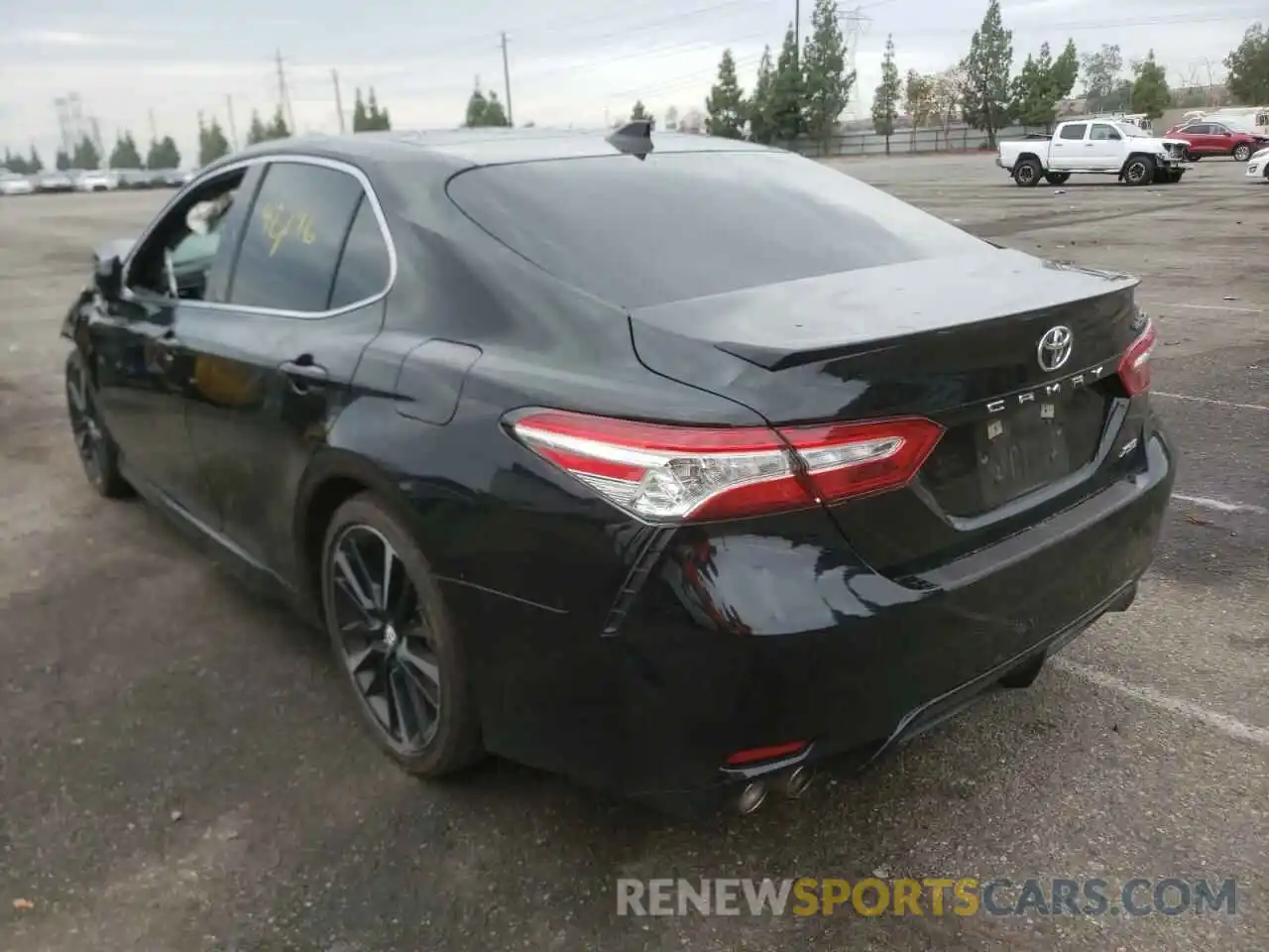 3 Photograph of a damaged car 4T1K61AK4LU941778 TOYOTA CAMRY 2020