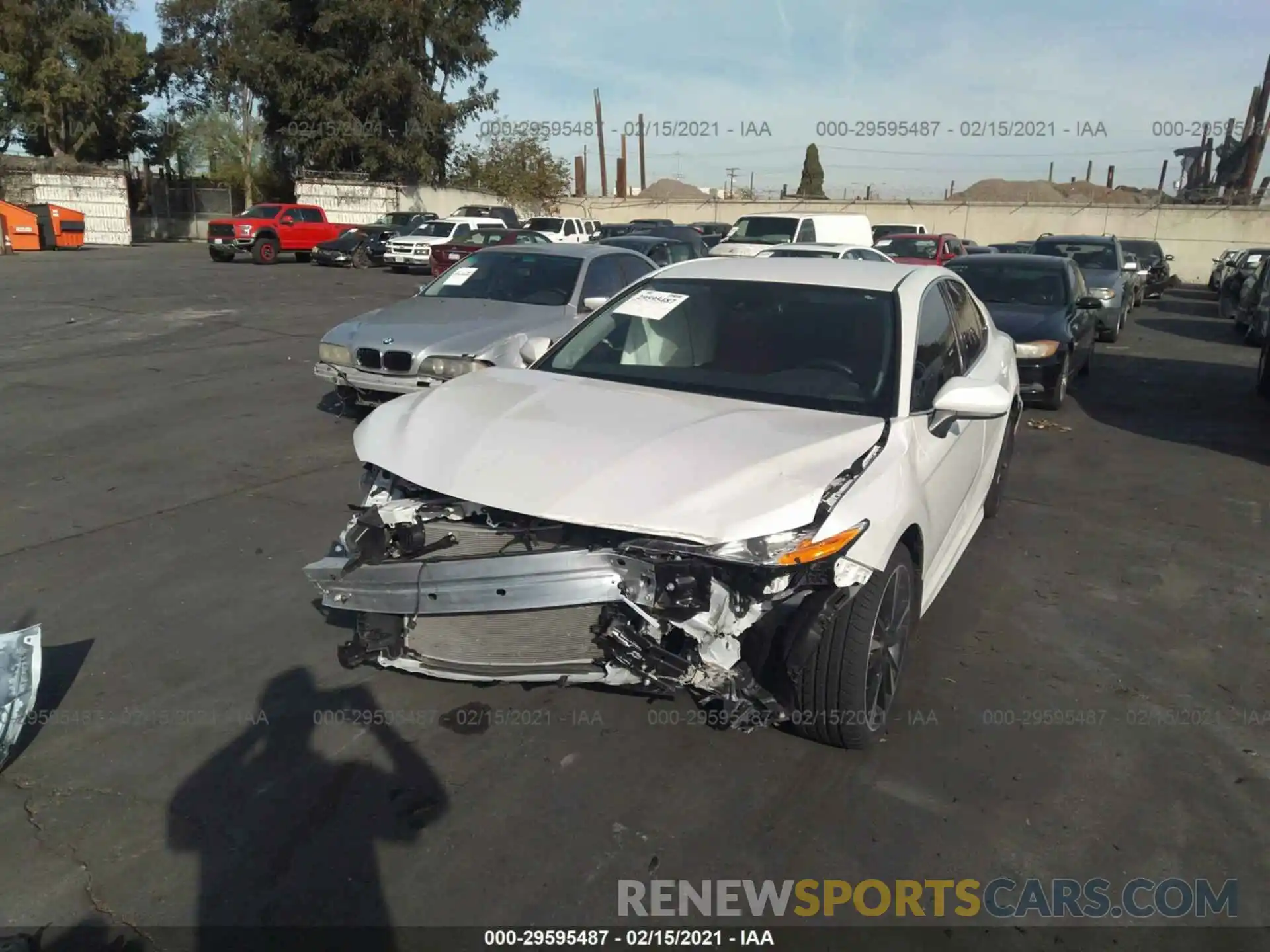 6 Photograph of a damaged car 4T1K61AK4LU952585 TOYOTA CAMRY 2020