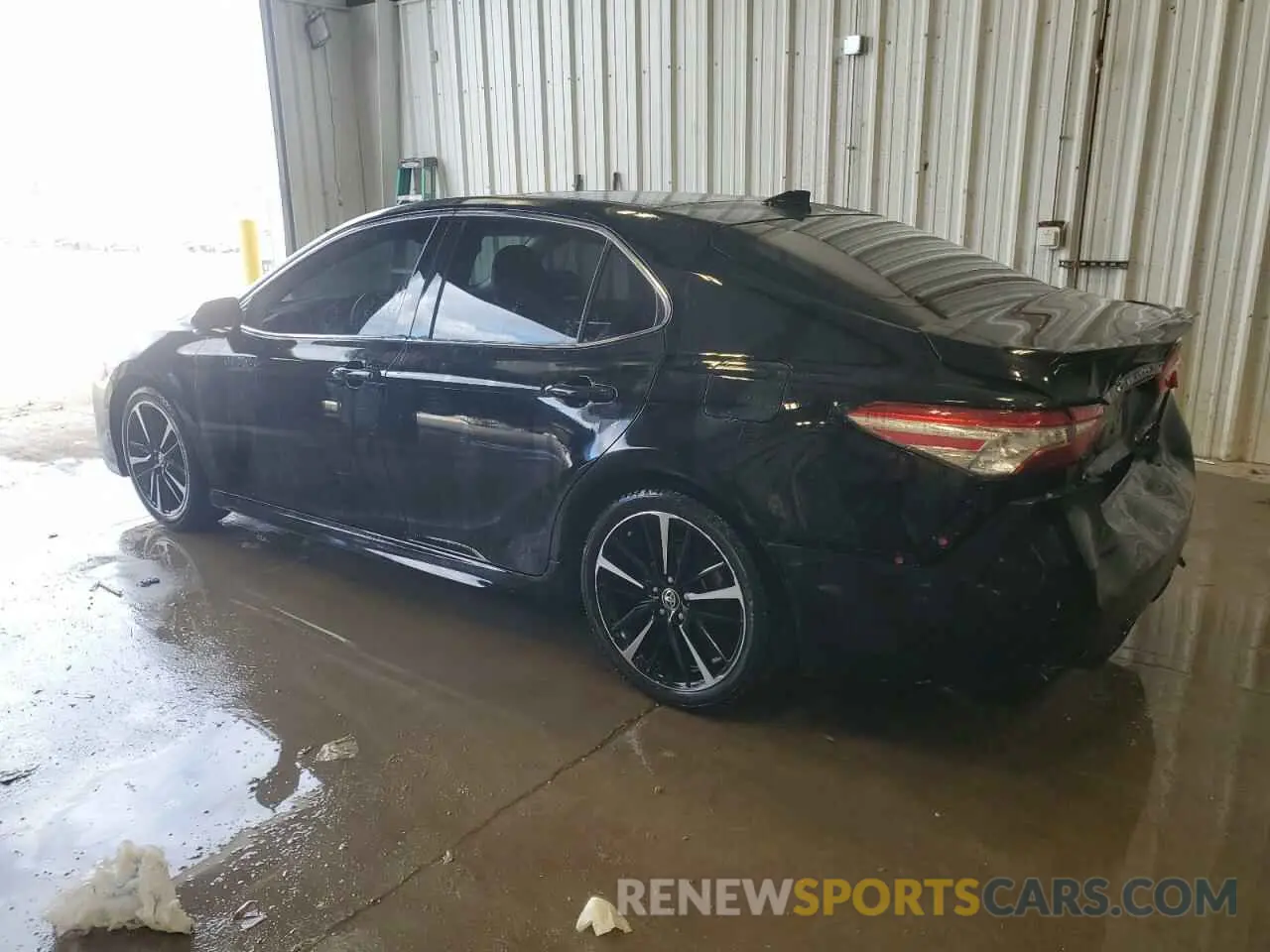 2 Photograph of a damaged car 4T1K61AK4LU956135 TOYOTA CAMRY 2020