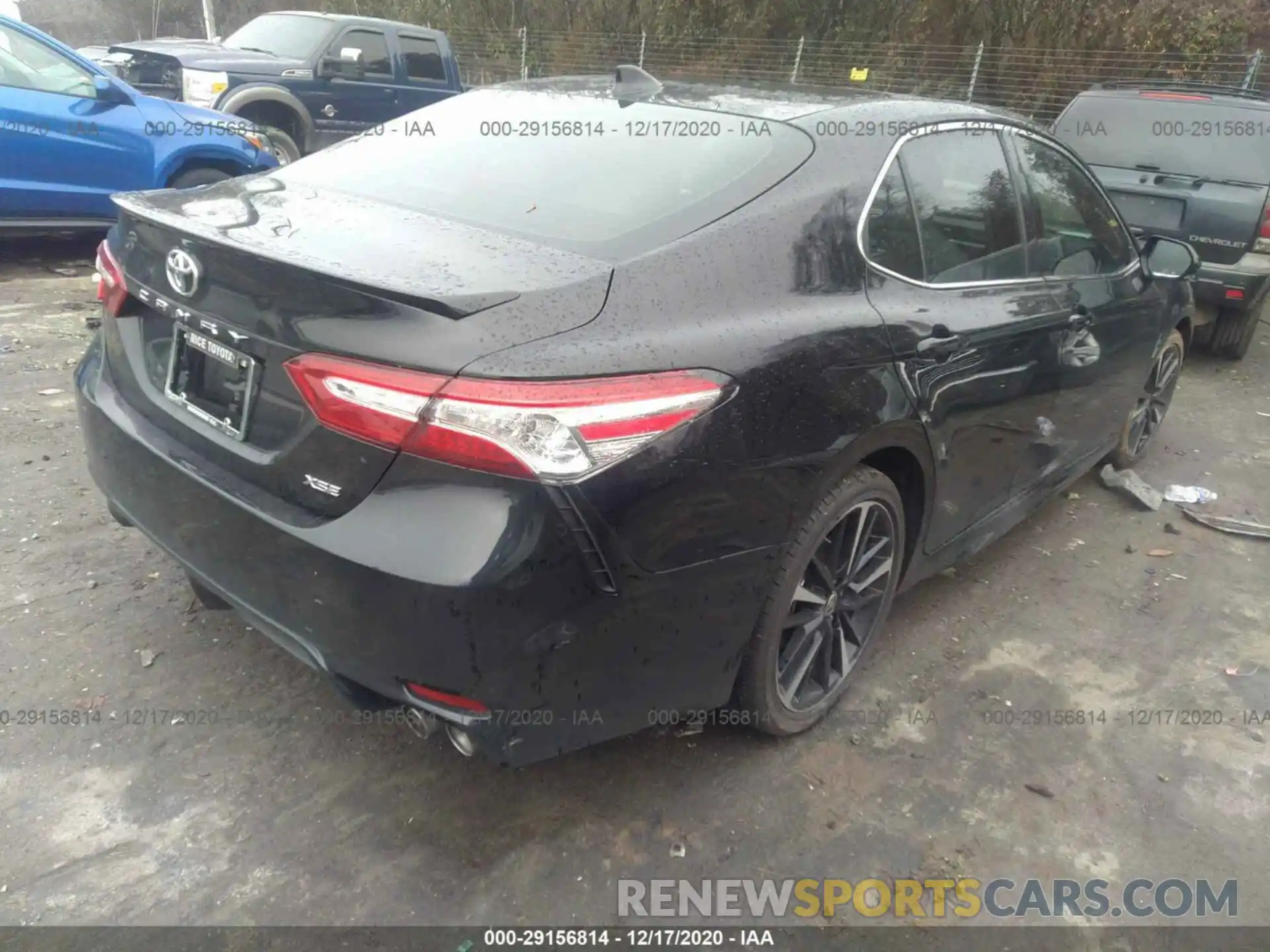 4 Photograph of a damaged car 4T1K61AK4LU973565 TOYOTA CAMRY 2020