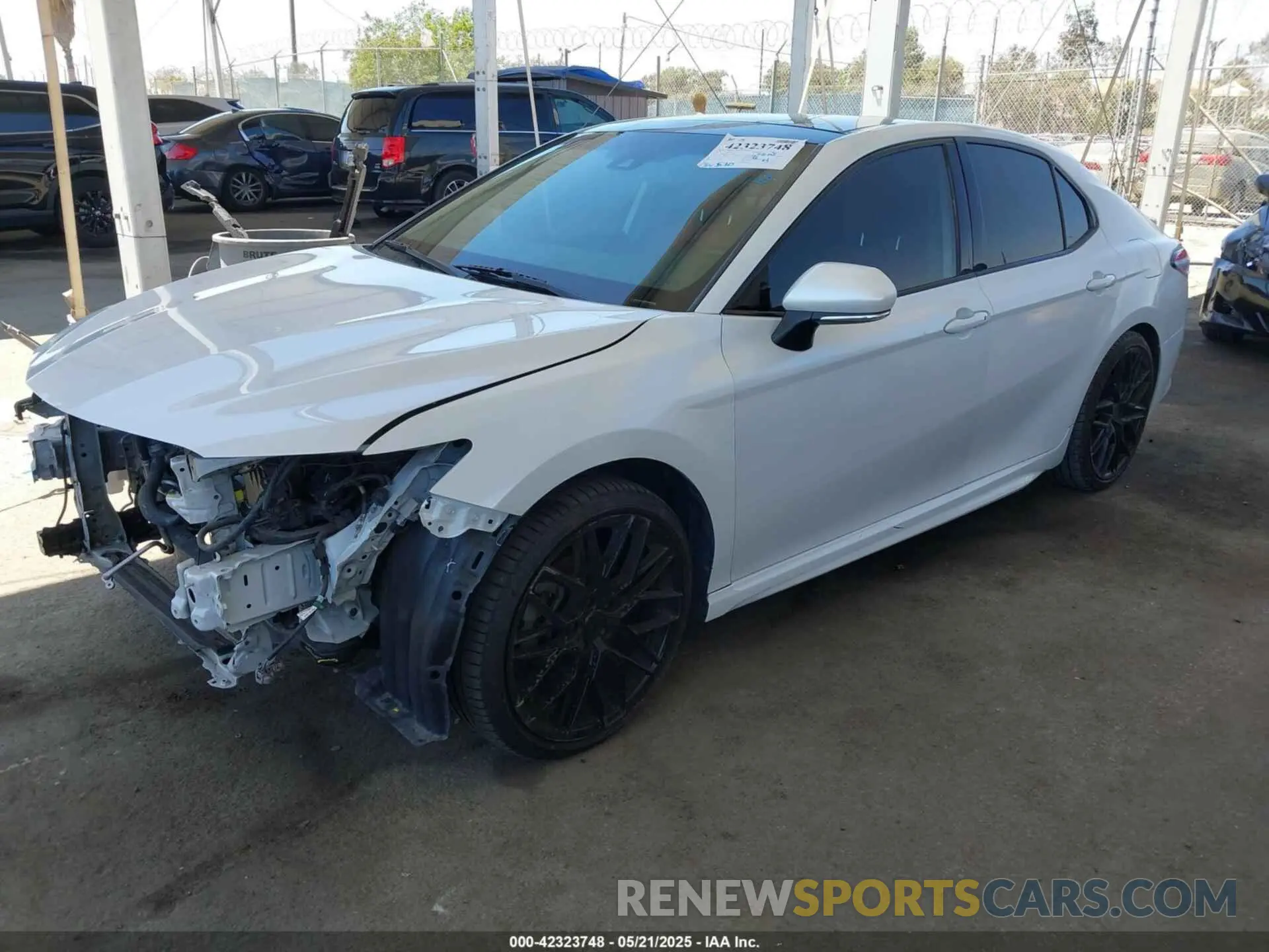 2 Photograph of a damaged car 4T1K61AK4LU980970 TOYOTA CAMRY 2020