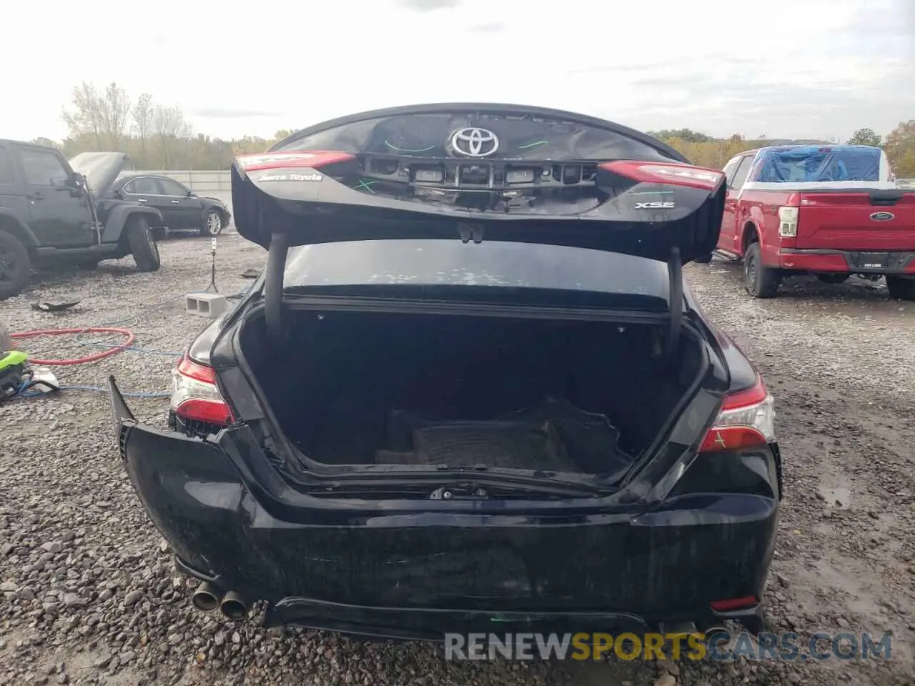 6 Photograph of a damaged car 4T1K61AK5LU328200 TOYOTA CAMRY 2020