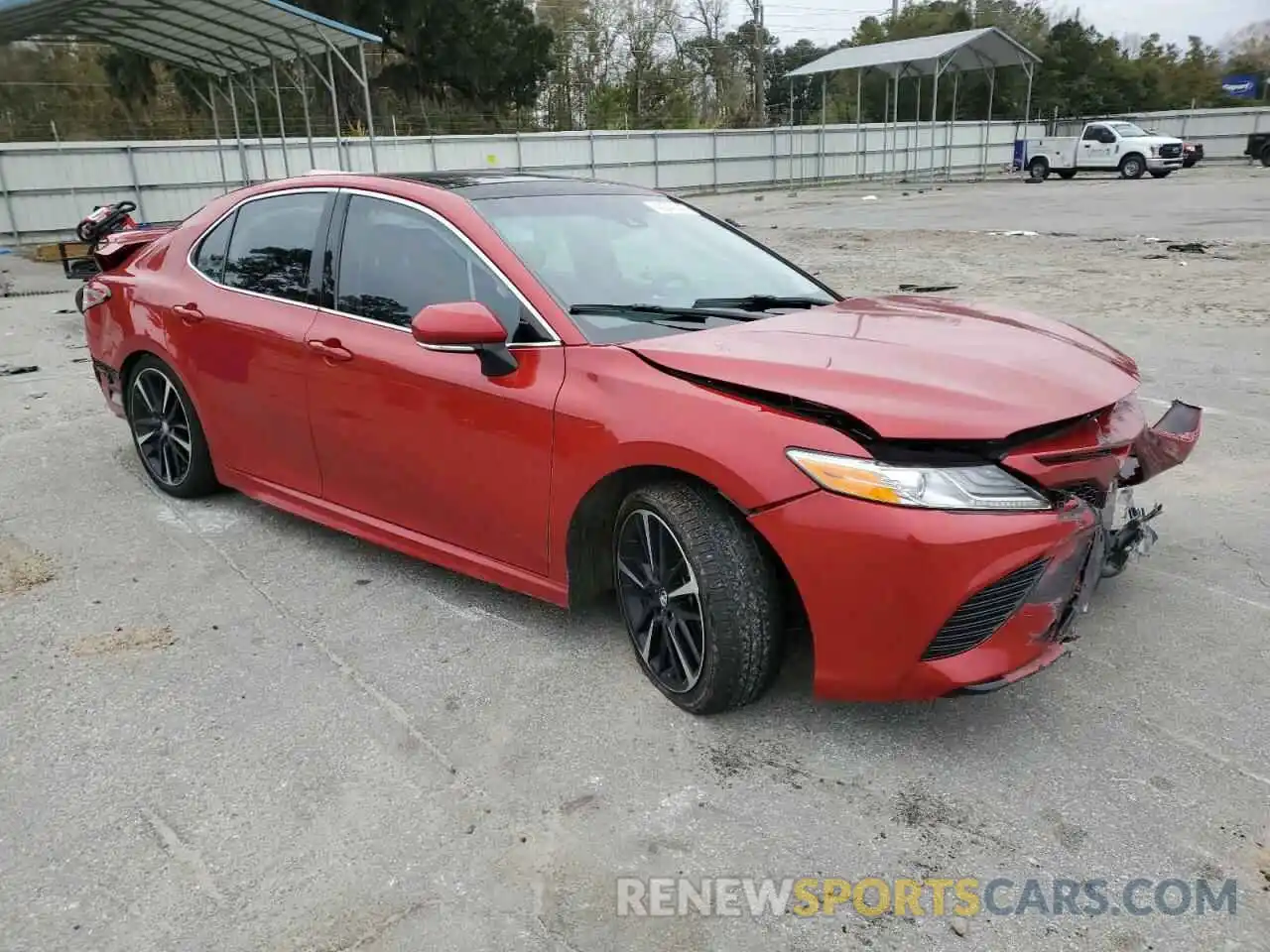 4 Photograph of a damaged car 4T1K61AK5LU338659 TOYOTA CAMRY 2020