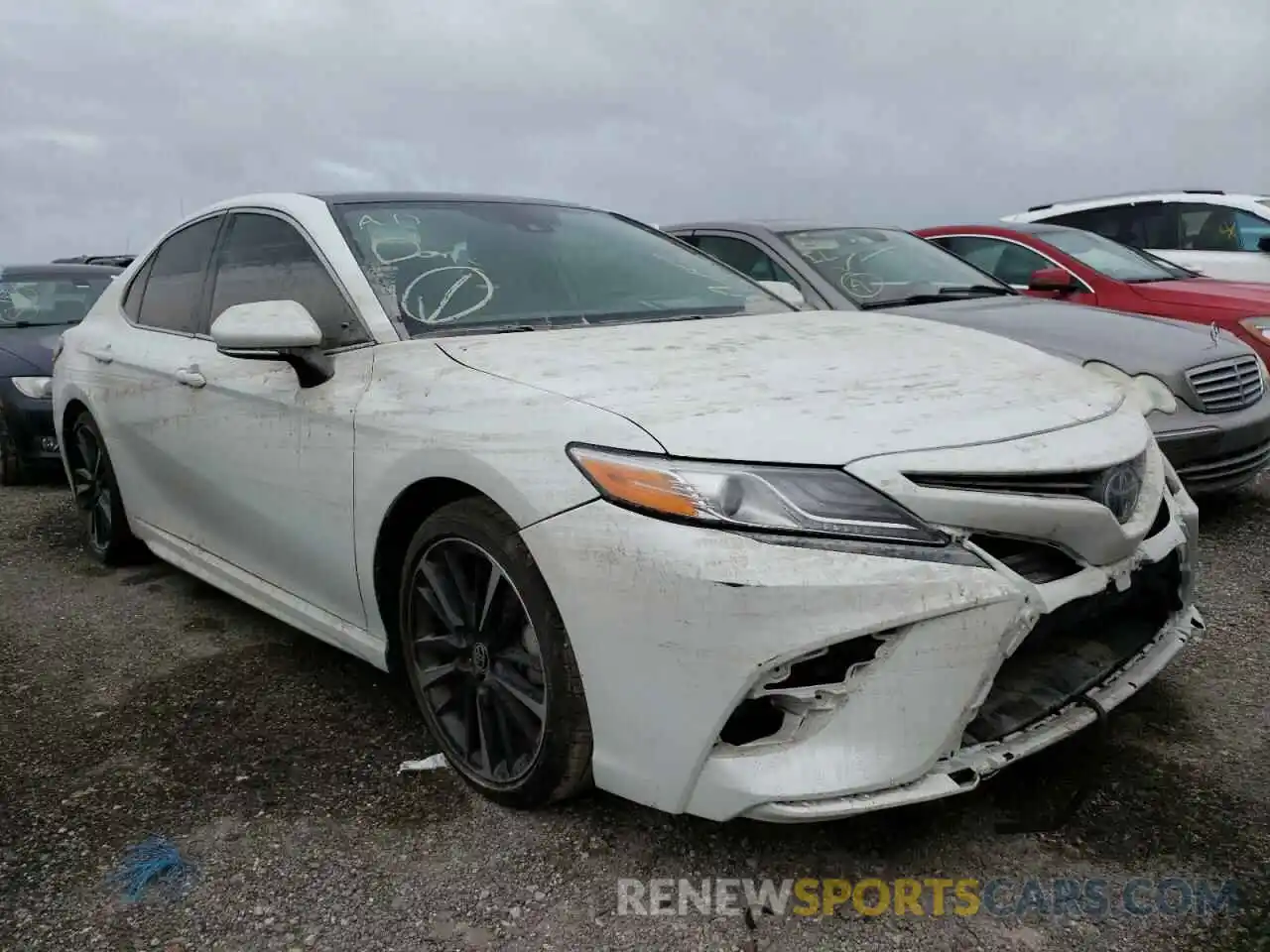 1 Photograph of a damaged car 4T1K61AK5LU361312 TOYOTA CAMRY 2020