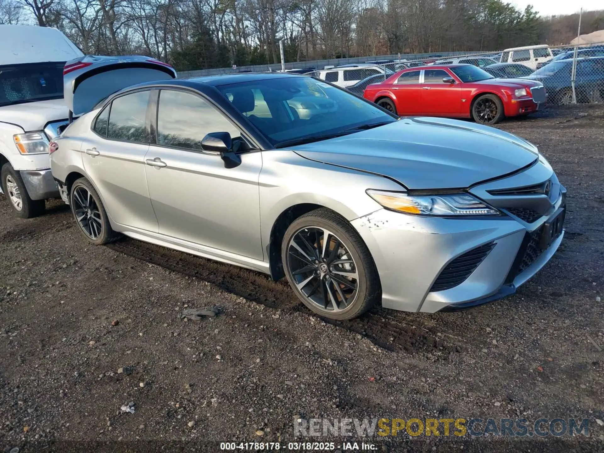 1 Photograph of a damaged car 4T1K61AK5LU366798 TOYOTA CAMRY 2020