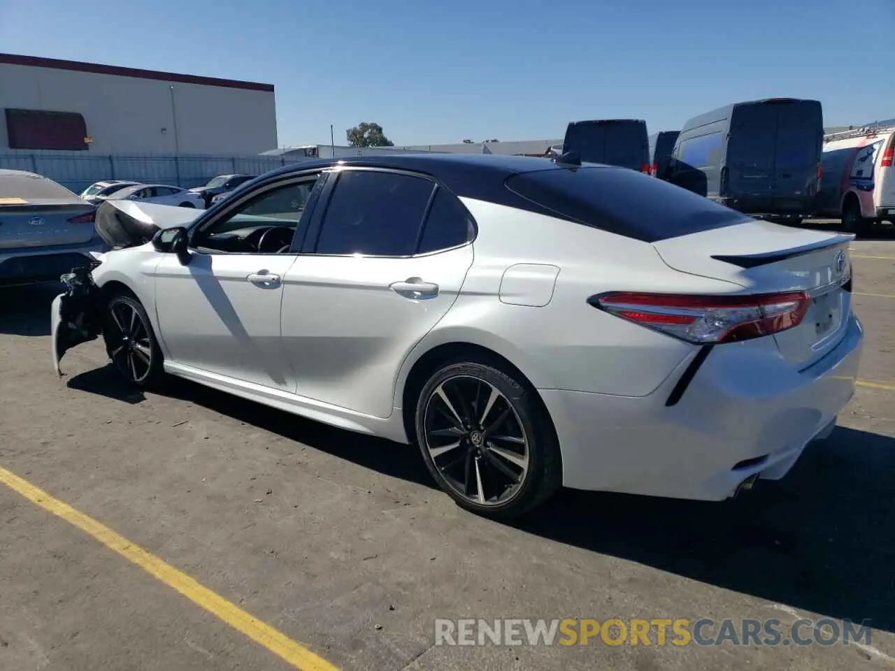 2 Photograph of a damaged car 4T1K61AK5LU367207 TOYOTA CAMRY 2020