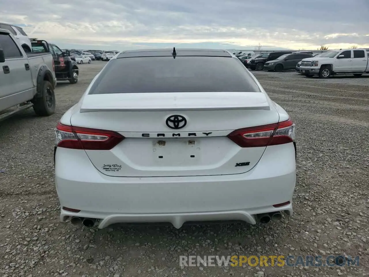 6 Photograph of a damaged car 4T1K61AK5LU377820 TOYOTA CAMRY 2020