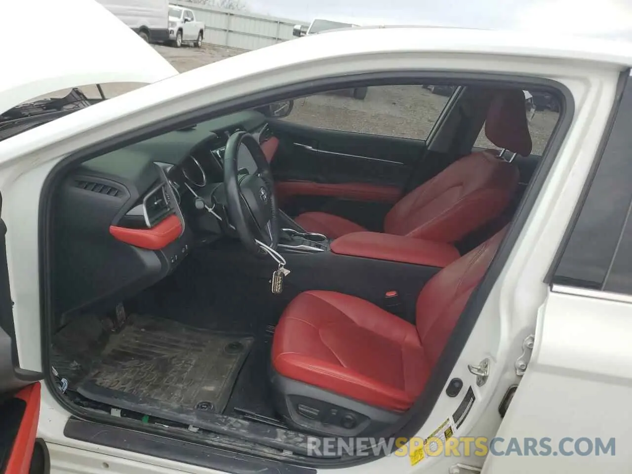 7 Photograph of a damaged car 4T1K61AK5LU377820 TOYOTA CAMRY 2020