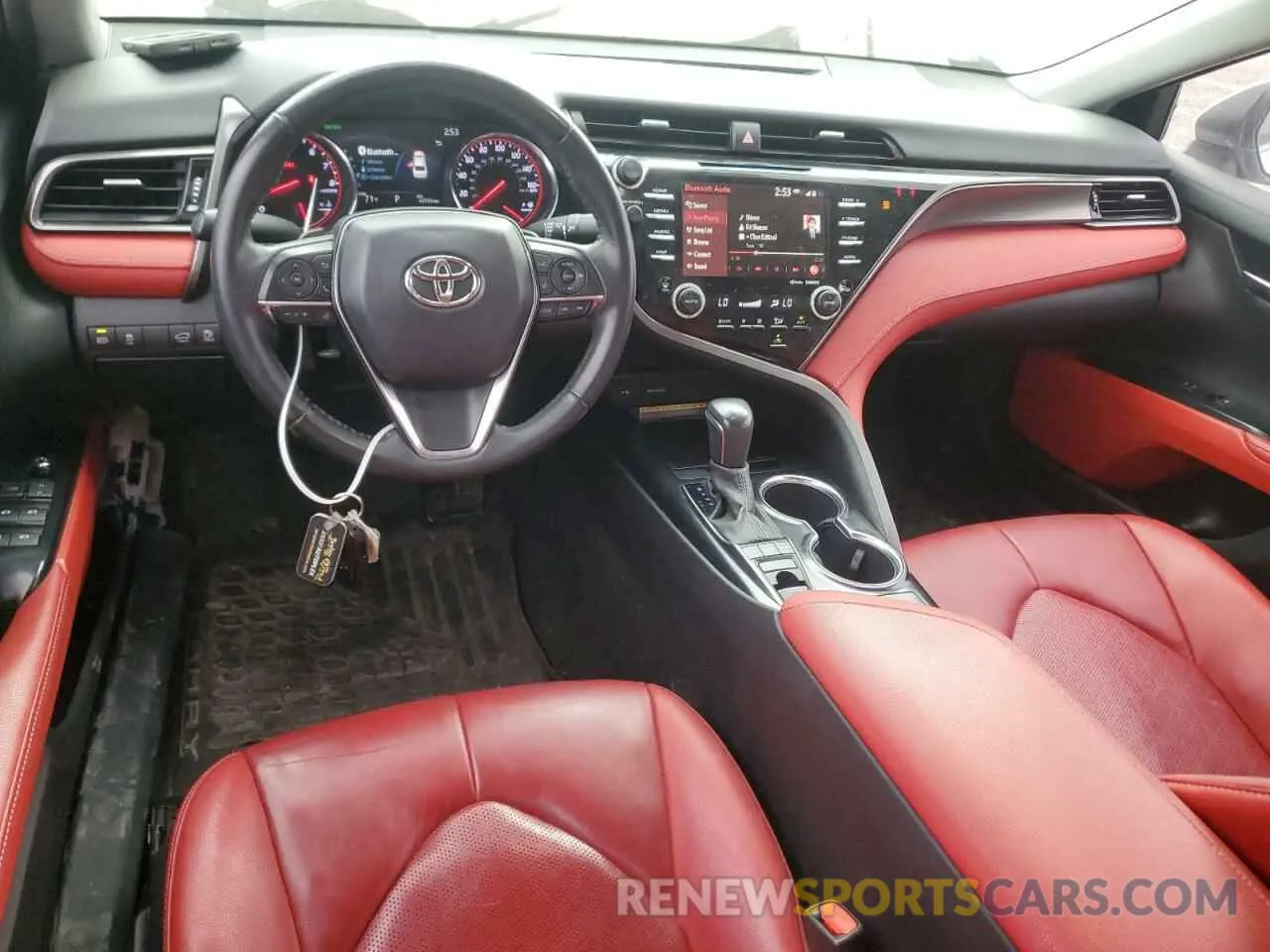 8 Photograph of a damaged car 4T1K61AK5LU377820 TOYOTA CAMRY 2020