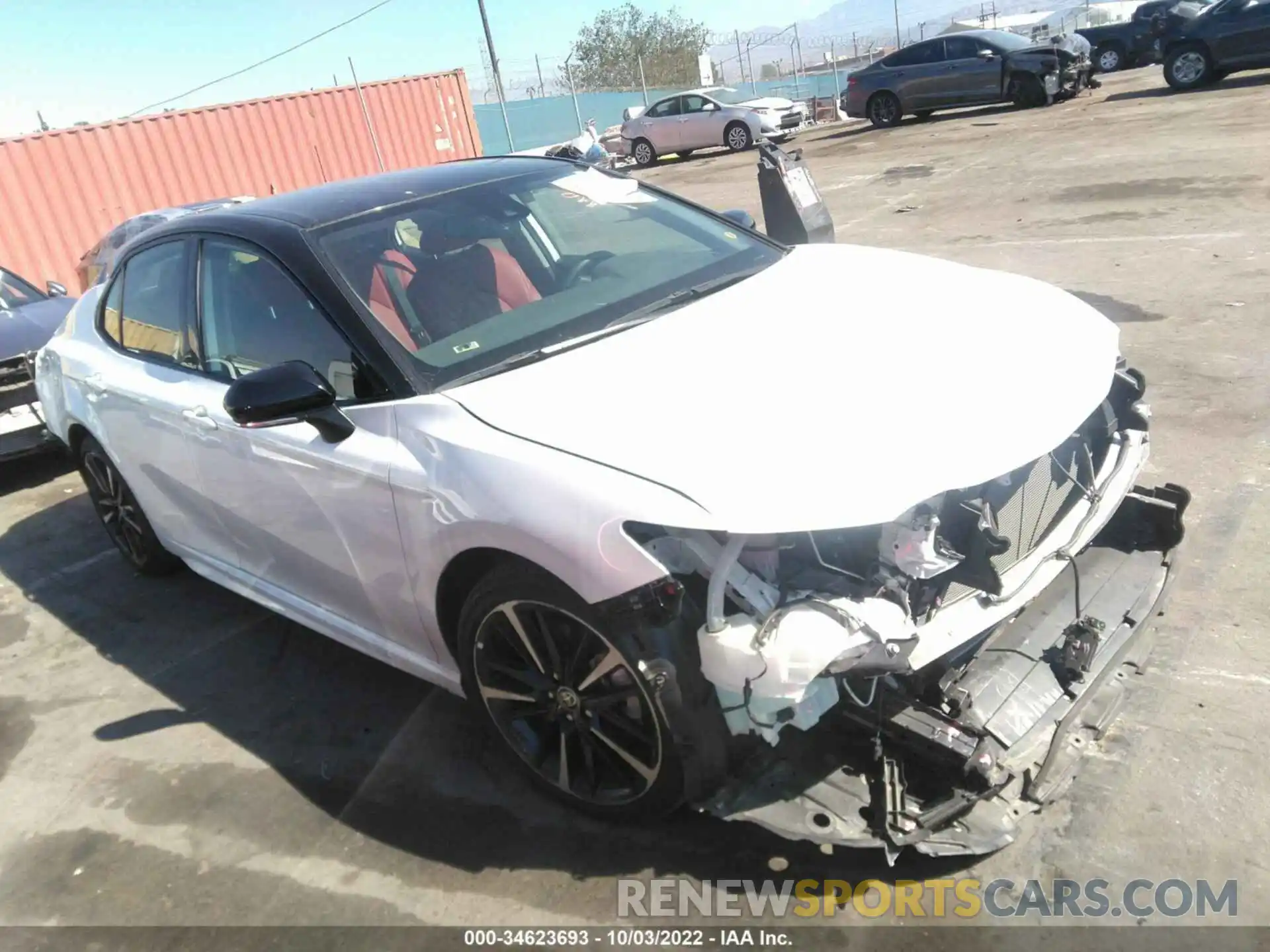 1 Photograph of a damaged car 4T1K61AK5LU385870 TOYOTA CAMRY 2020