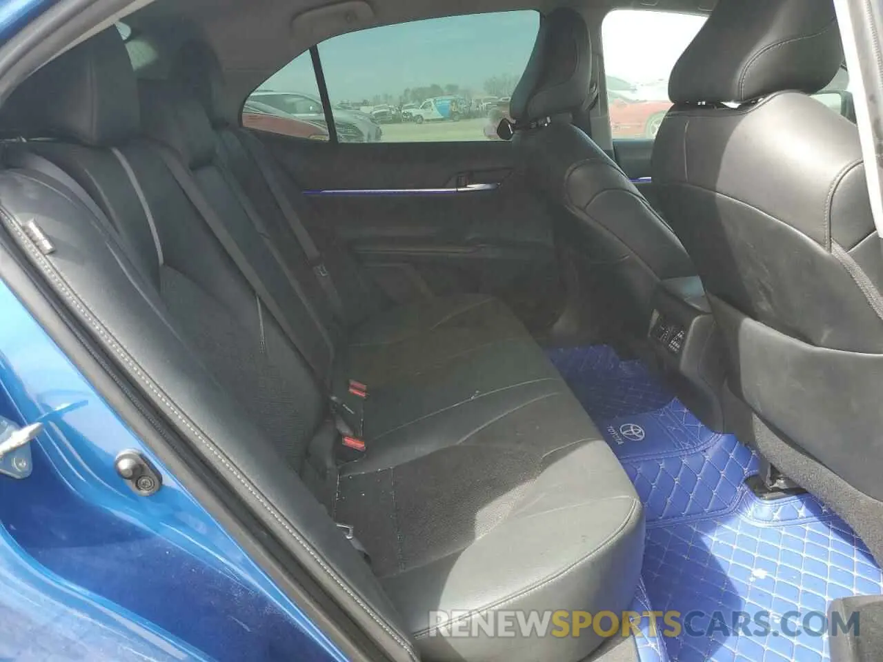10 Photograph of a damaged car 4T1K61AK5LU397954 TOYOTA CAMRY 2020