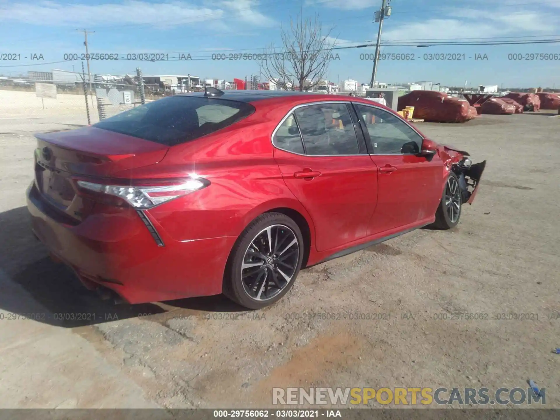 4 Photograph of a damaged car 4T1K61AK5LU402201 TOYOTA CAMRY 2020