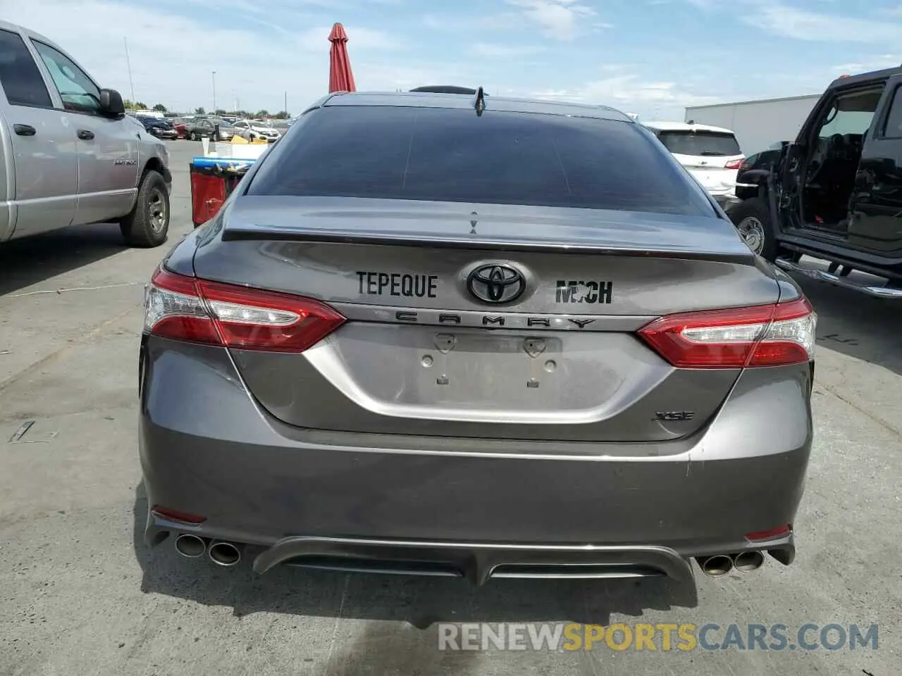 6 Photograph of a damaged car 4T1K61AK5LU503951 TOYOTA CAMRY 2020