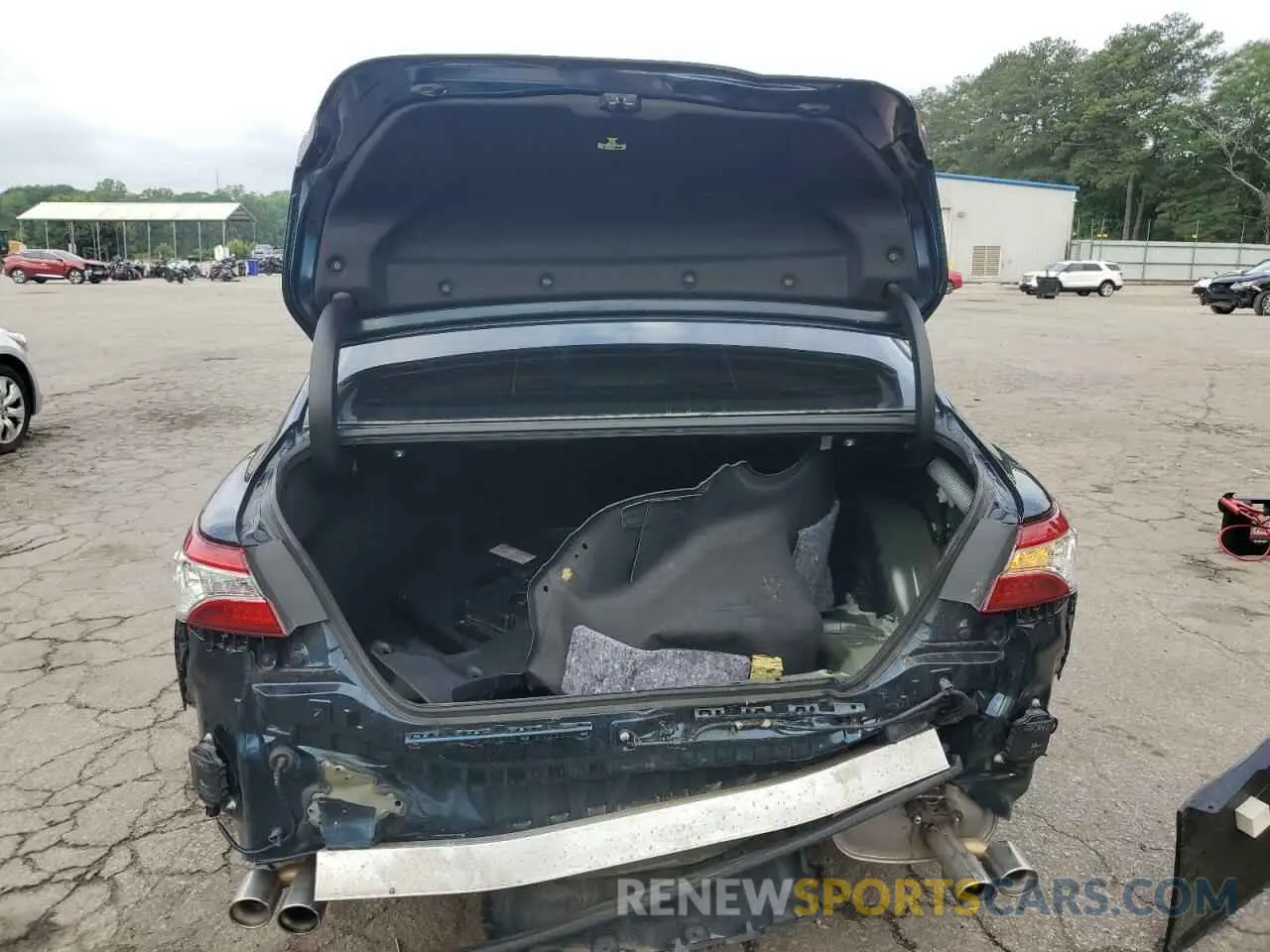 6 Photograph of a damaged car 4T1K61AK5LU506736 TOYOTA CAMRY 2020