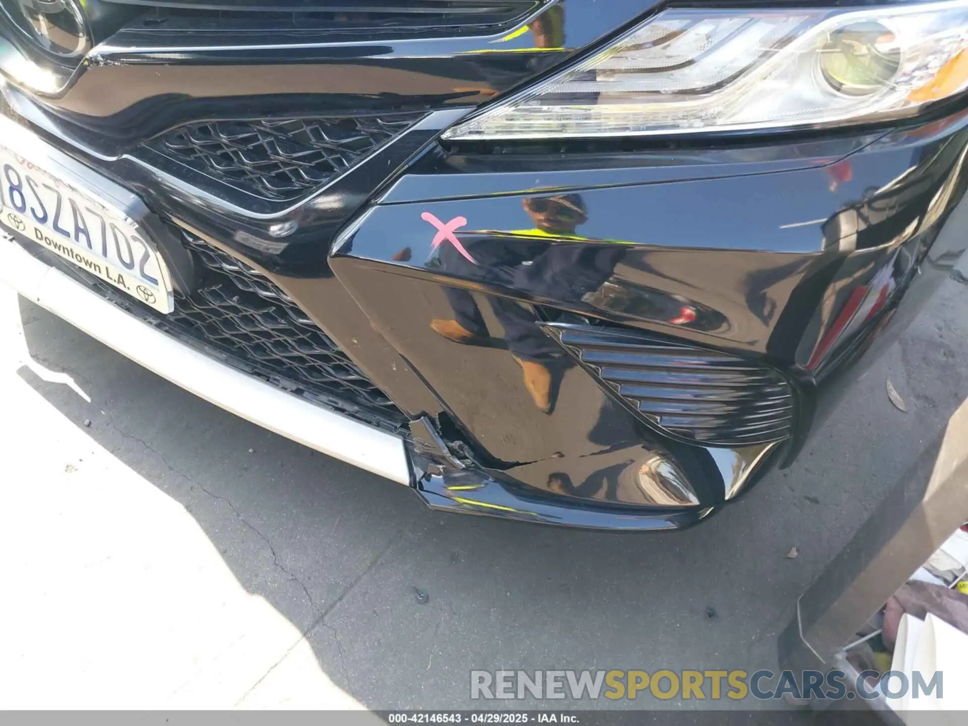 17 Photograph of a damaged car 4T1K61AK5LU507269 TOYOTA CAMRY 2020