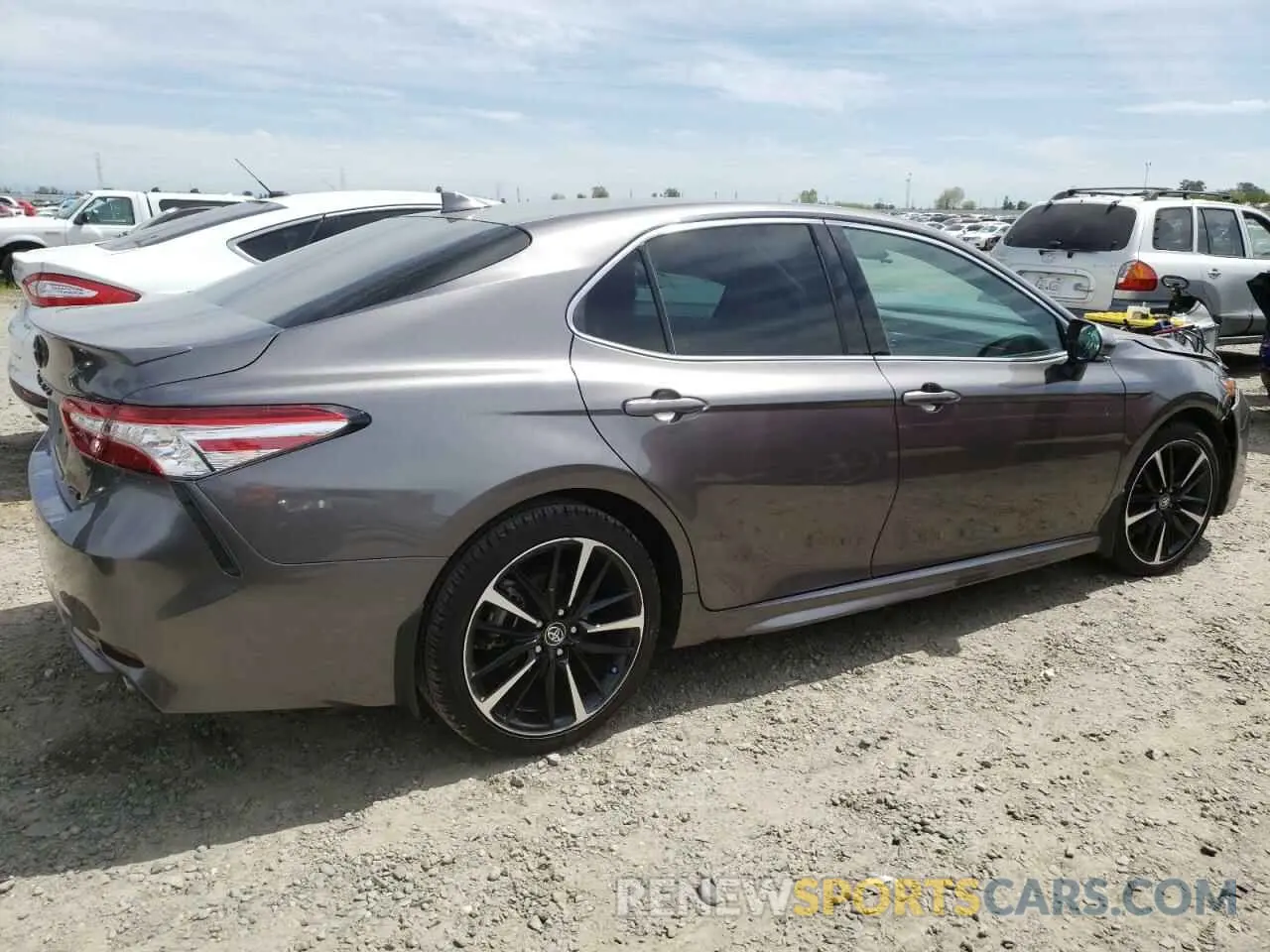 3 Photograph of a damaged car 4T1K61AK5LU867559 TOYOTA CAMRY 2020