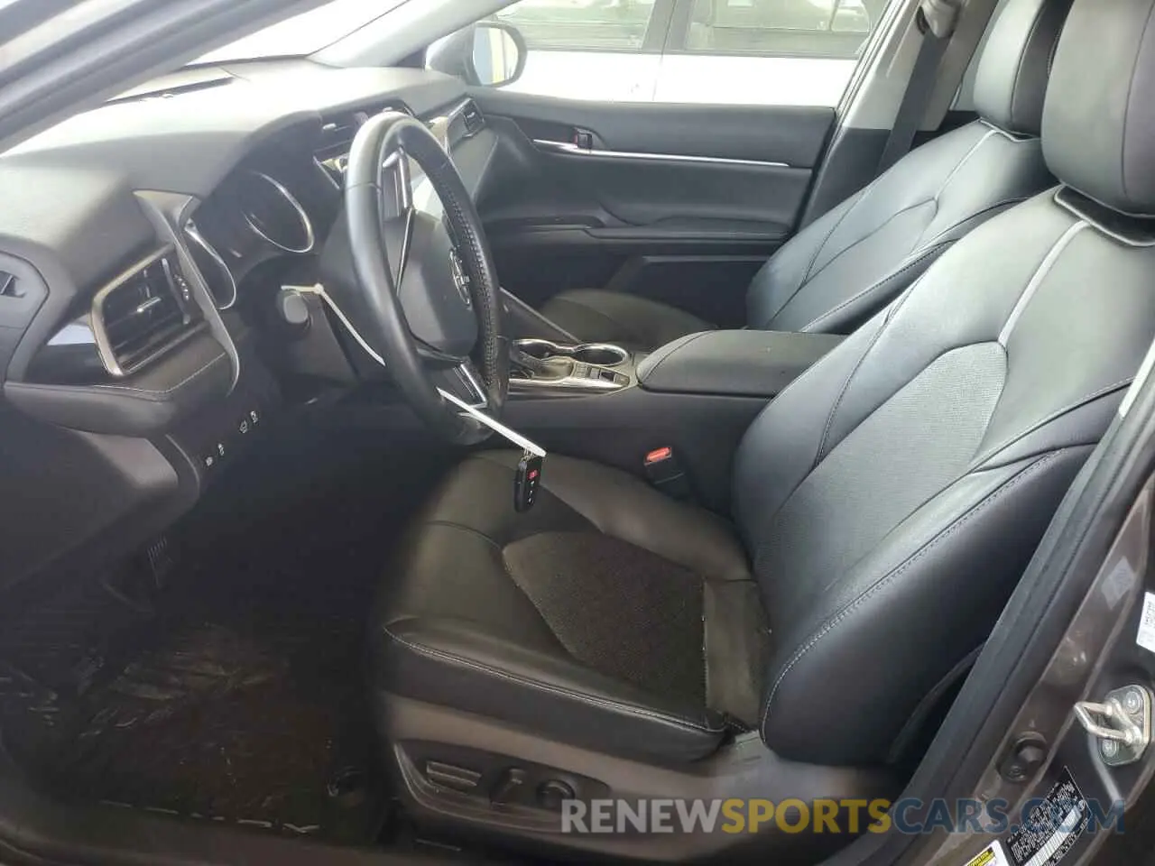7 Photograph of a damaged car 4T1K61AK5LU867559 TOYOTA CAMRY 2020