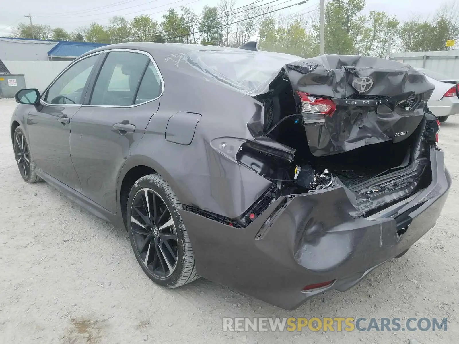 3 Photograph of a damaged car 4T1K61AK5LU886449 TOYOTA CAMRY 2020