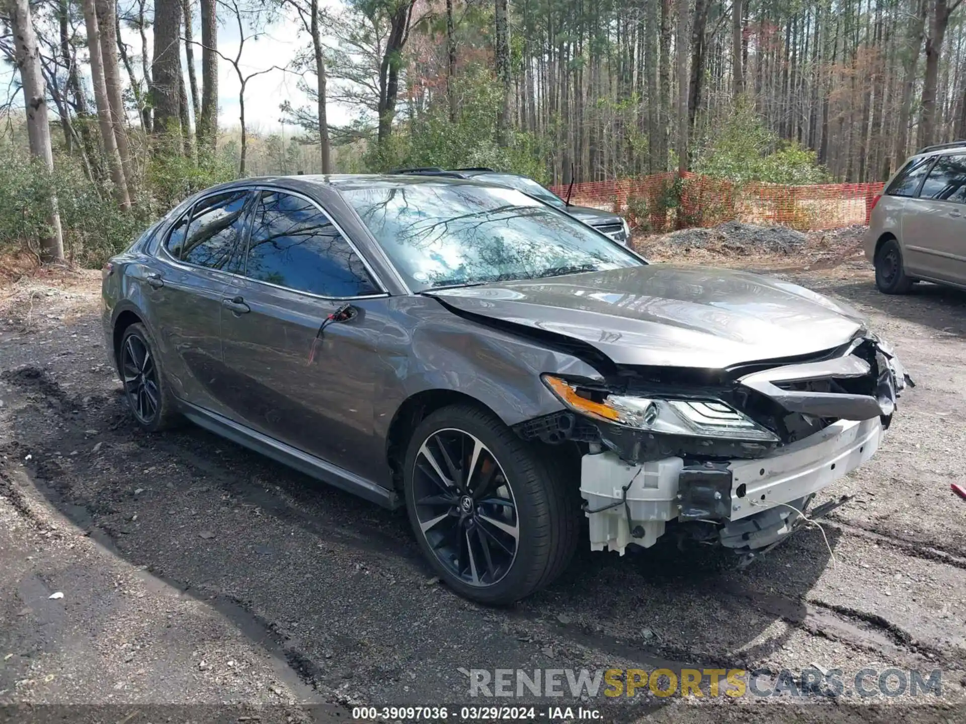 1 Photograph of a damaged car 4T1K61AK5LU890551 TOYOTA CAMRY 2020