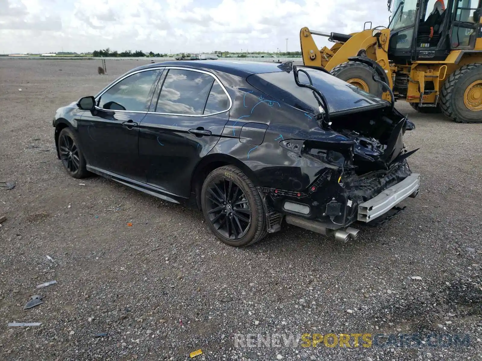 3 Photograph of a damaged car 4T1K61AK5LU924651 TOYOTA CAMRY 2020