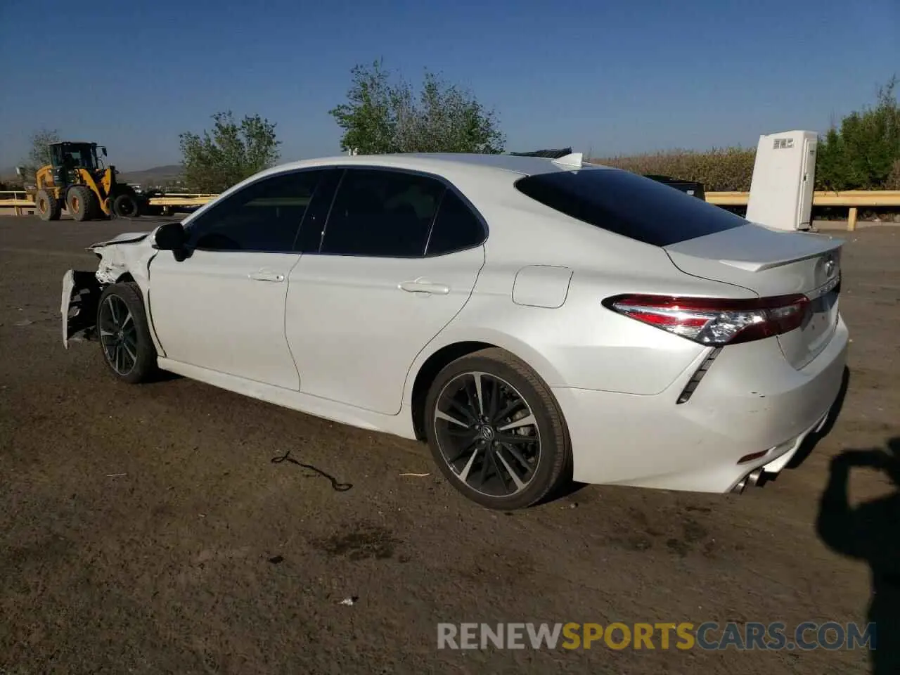 2 Photograph of a damaged car 4T1K61AK5LU942731 TOYOTA CAMRY 2020