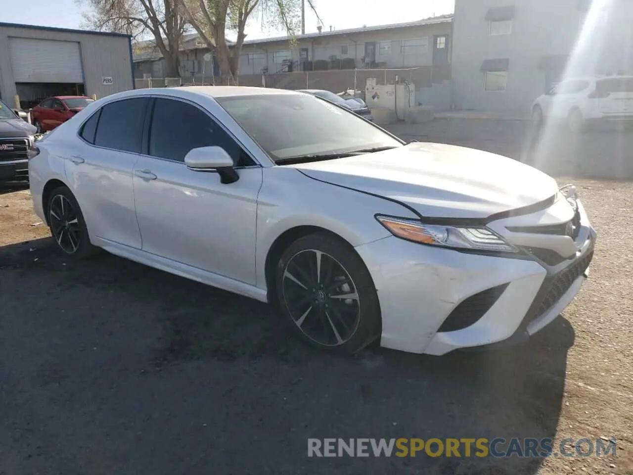 4 Photograph of a damaged car 4T1K61AK5LU942731 TOYOTA CAMRY 2020