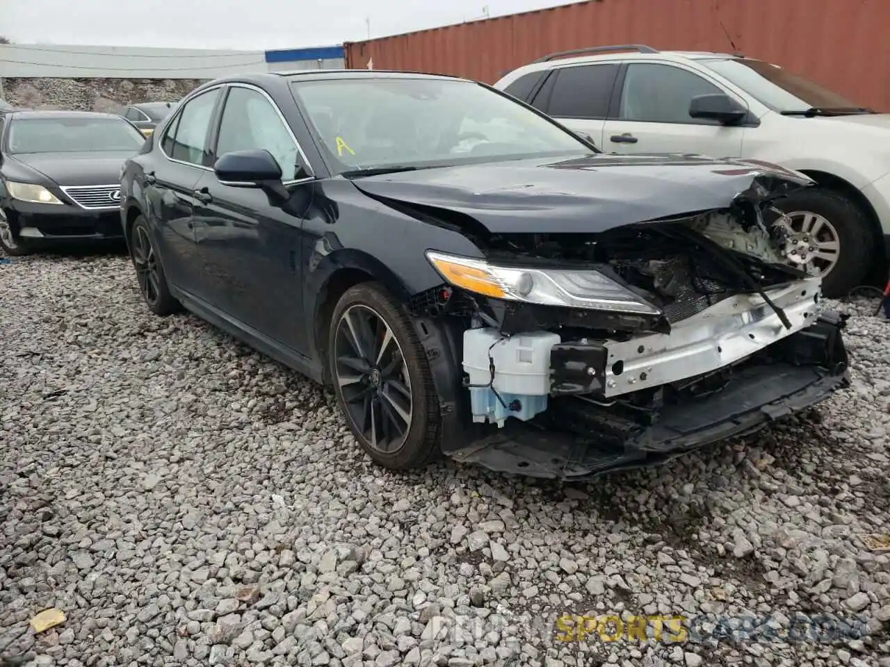 1 Photograph of a damaged car 4T1K61AK5LU962963 TOYOTA CAMRY 2020