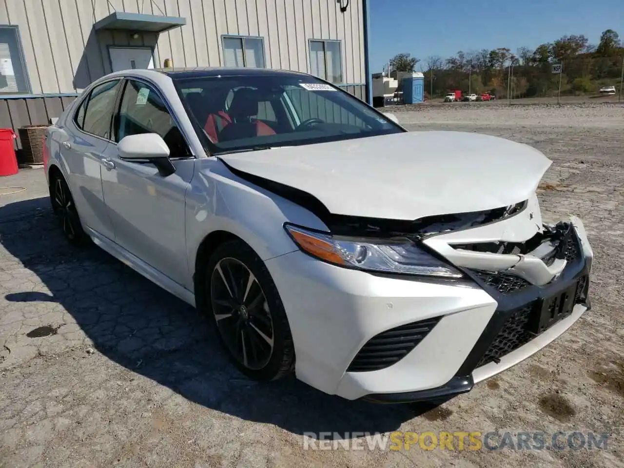 1 Photograph of a damaged car 4T1K61AK5LU998362 TOYOTA CAMRY 2020