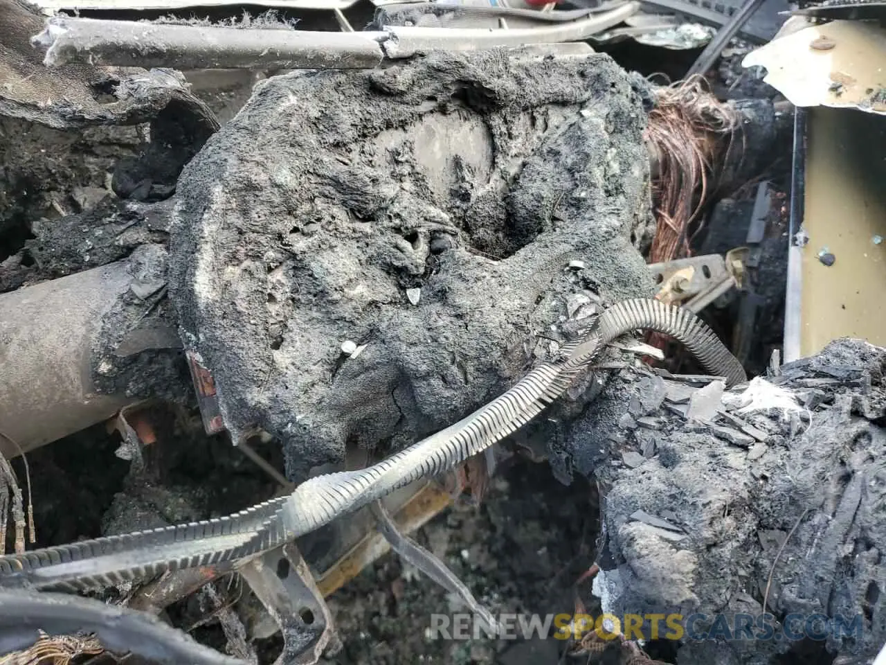 9 Photograph of a damaged car 4T1K61AK6LU303953 TOYOTA CAMRY 2020