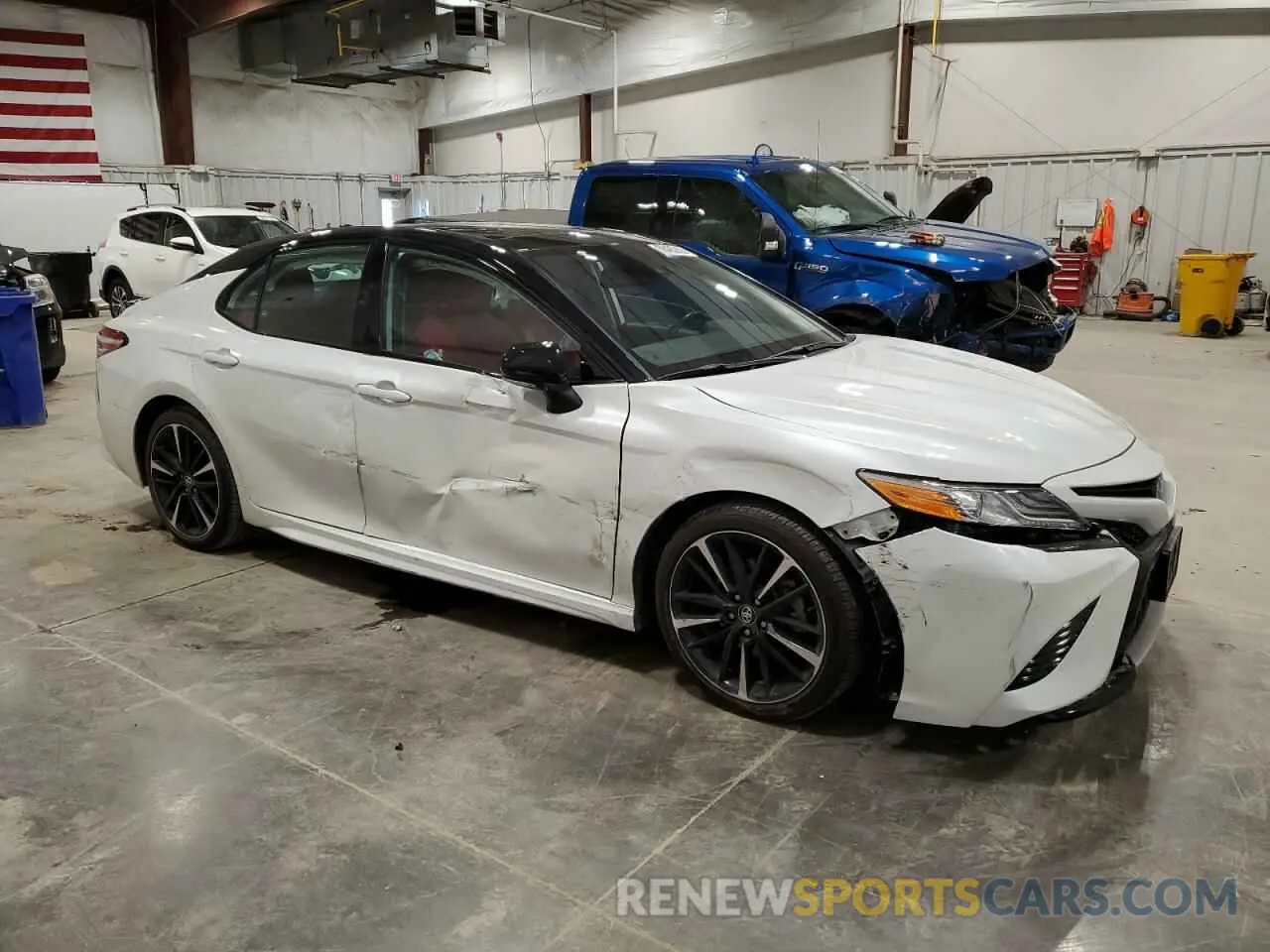 4 Photograph of a damaged car 4T1K61AK6LU307985 TOYOTA CAMRY 2020