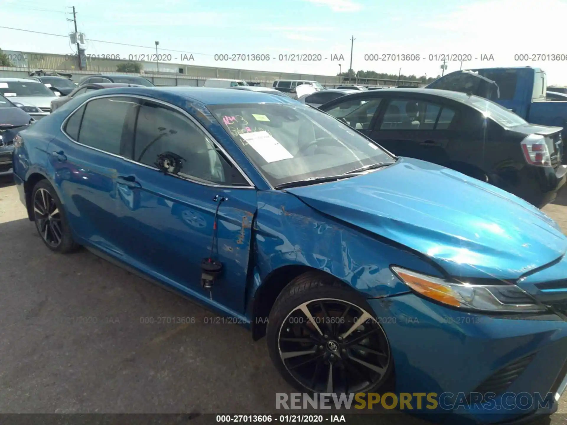 6 Photograph of a damaged car 4T1K61AK6LU320929 TOYOTA CAMRY 2020