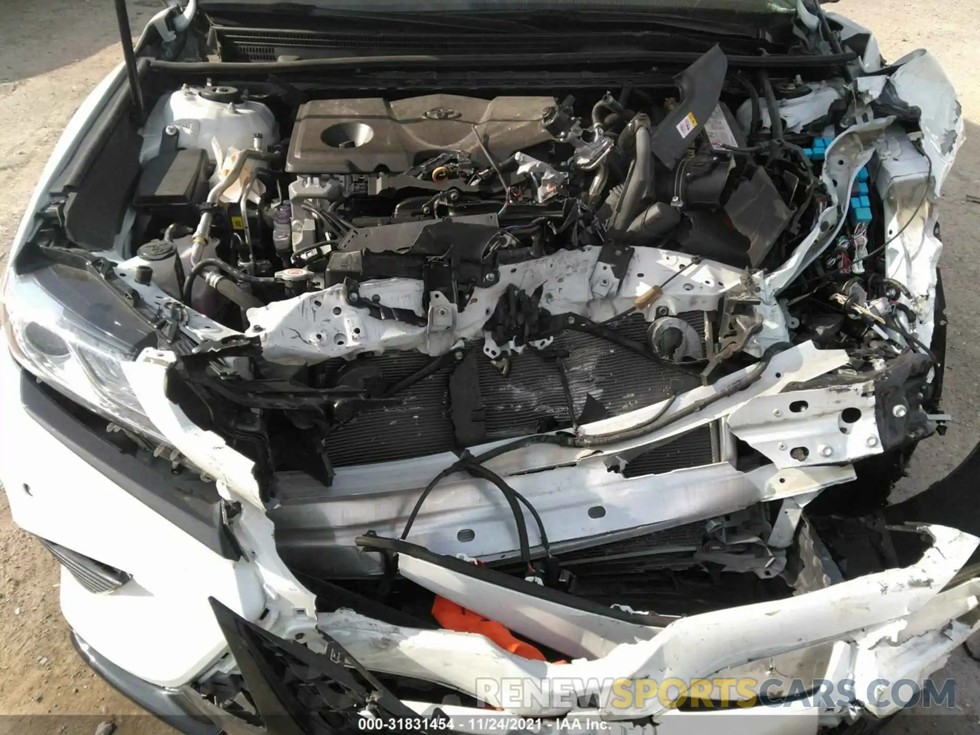 6 Photograph of a damaged car 4T1K61AK6LU326035 TOYOTA CAMRY 2020