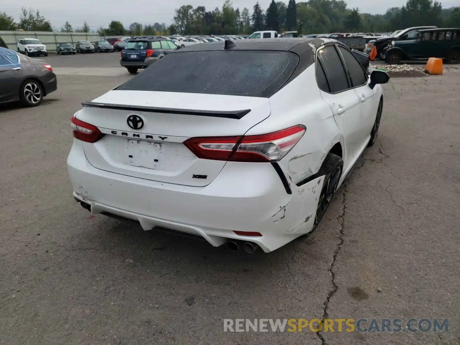 4 Photograph of a damaged car 4T1K61AK6LU353137 TOYOTA CAMRY 2020