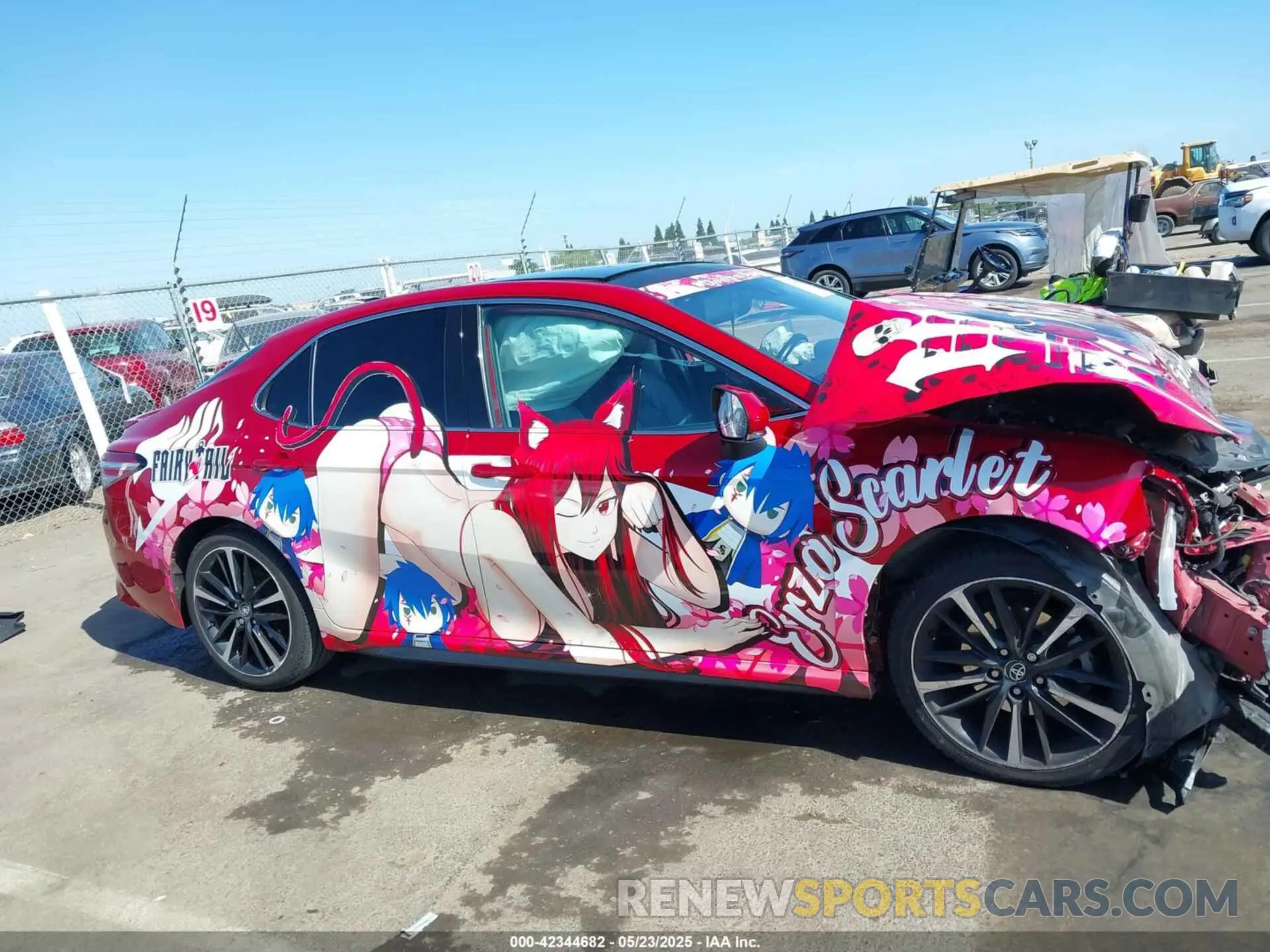 13 Photograph of a damaged car 4T1K61AK6LU355986 TOYOTA CAMRY 2020