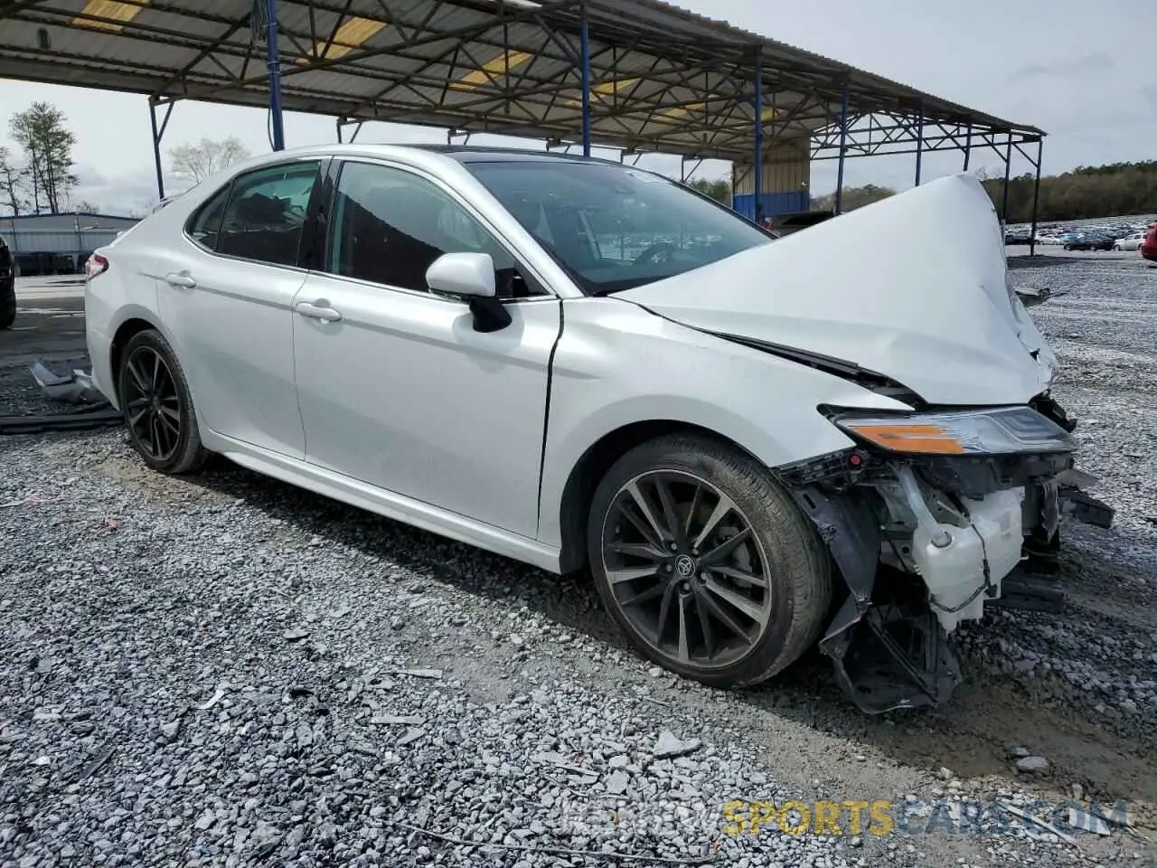 4 Photograph of a damaged car 4T1K61AK6LU358970 TOYOTA CAMRY 2020