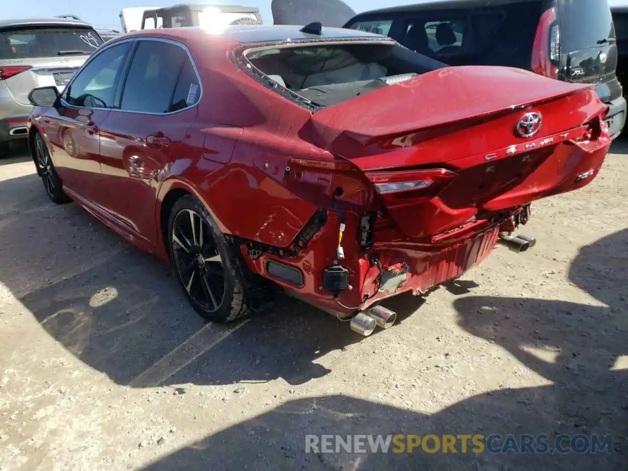 3 Photograph of a damaged car 4T1K61AK6LU362694 TOYOTA CAMRY 2020