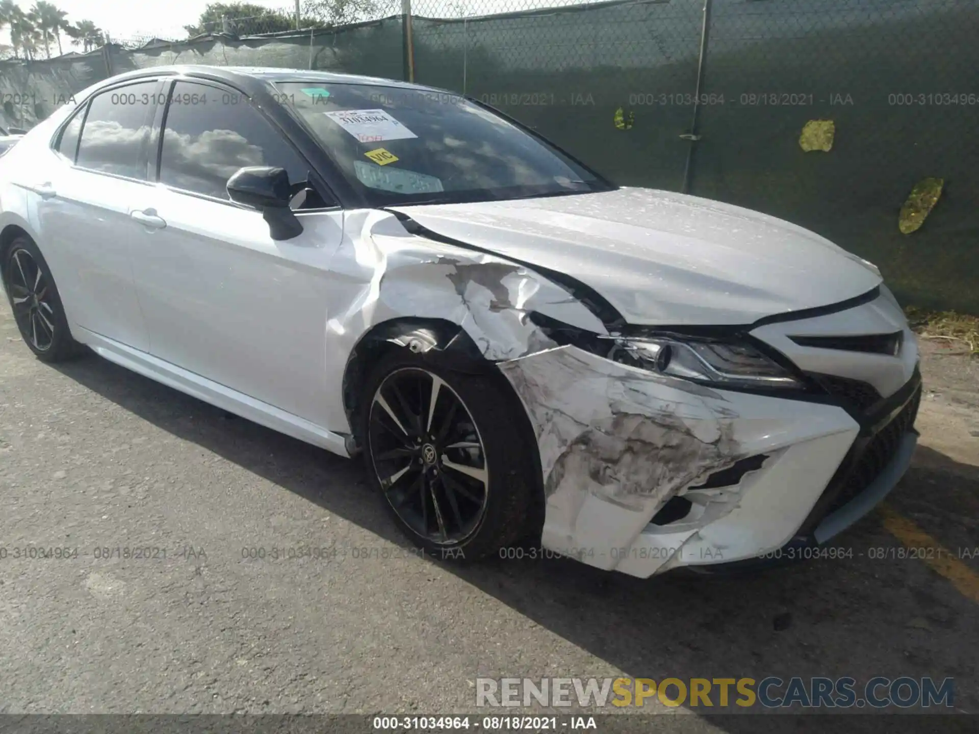 6 Photograph of a damaged car 4T1K61AK6LU374523 TOYOTA CAMRY 2020