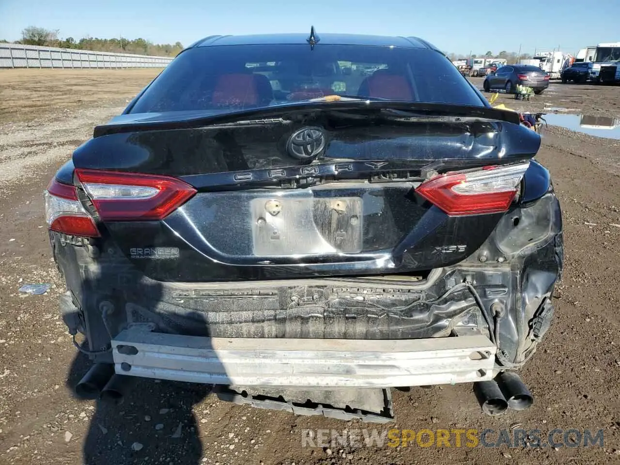 6 Photograph of a damaged car 4T1K61AK6LU857767 TOYOTA CAMRY 2020