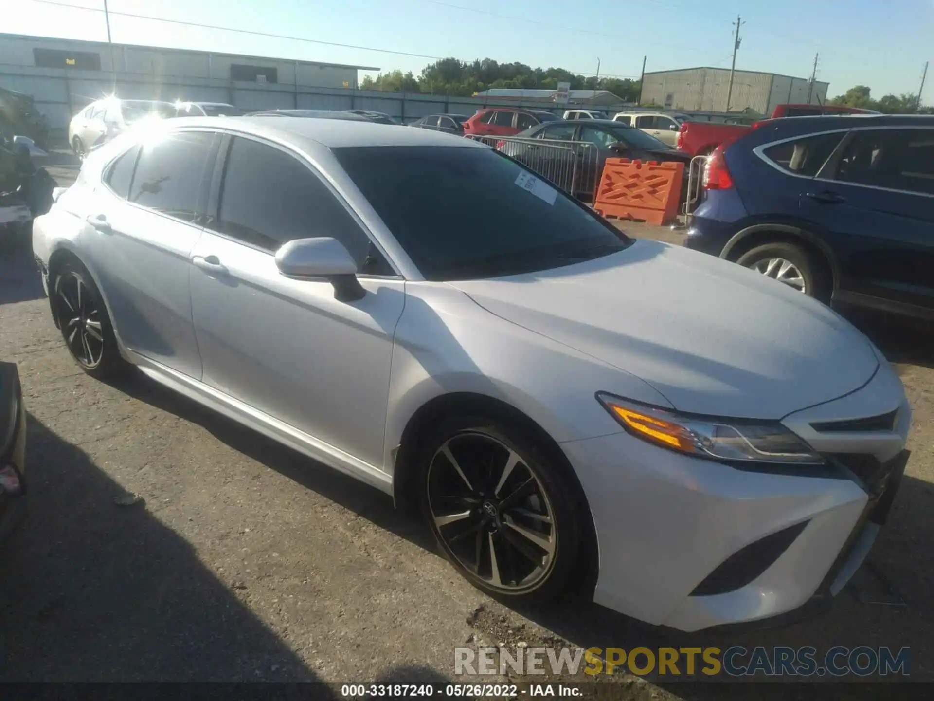 1 Photograph of a damaged car 4T1K61AK6LU937019 TOYOTA CAMRY 2020