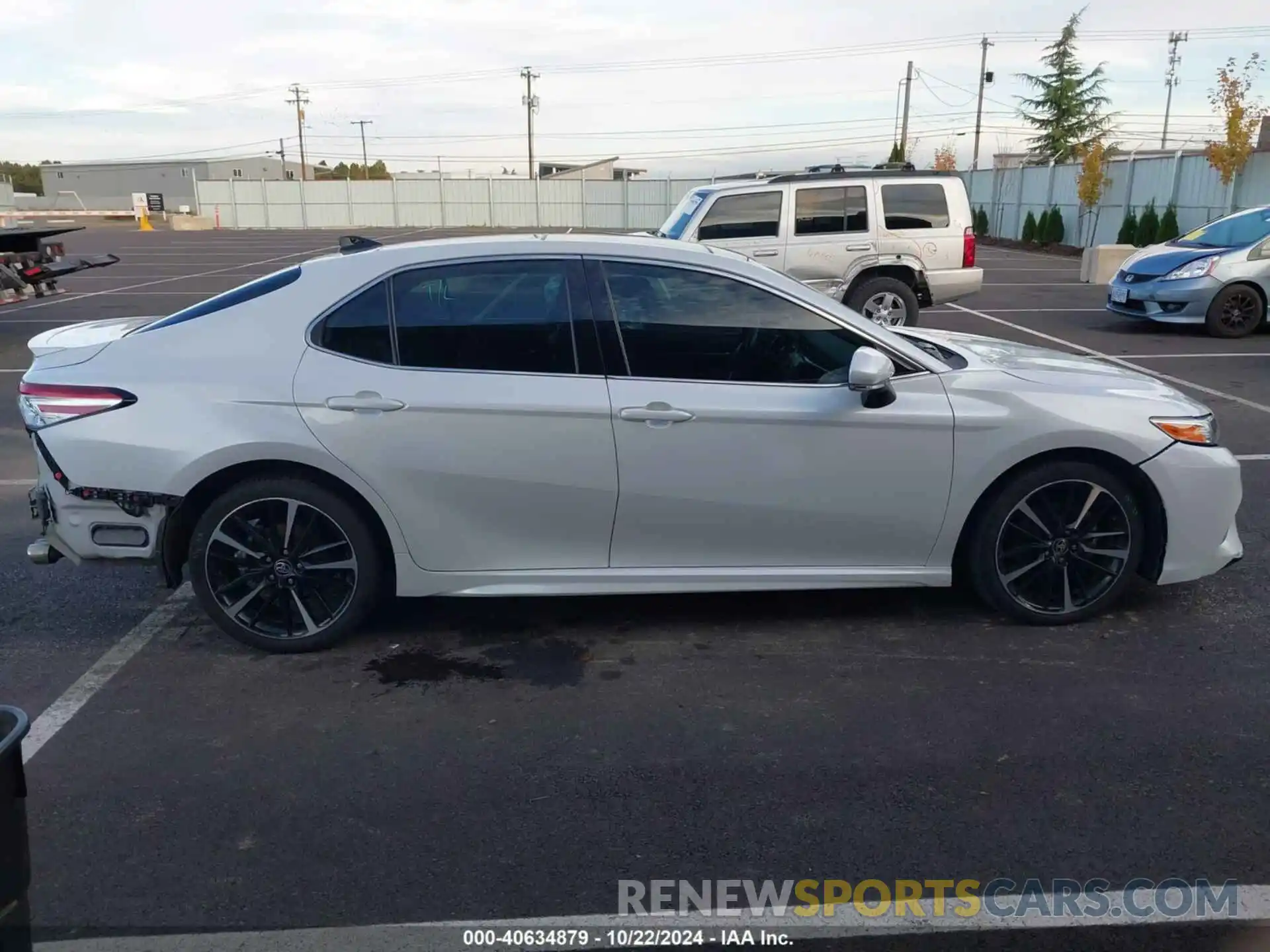 14 Photograph of a damaged car 4T1K61AK6LU967122 TOYOTA CAMRY 2020