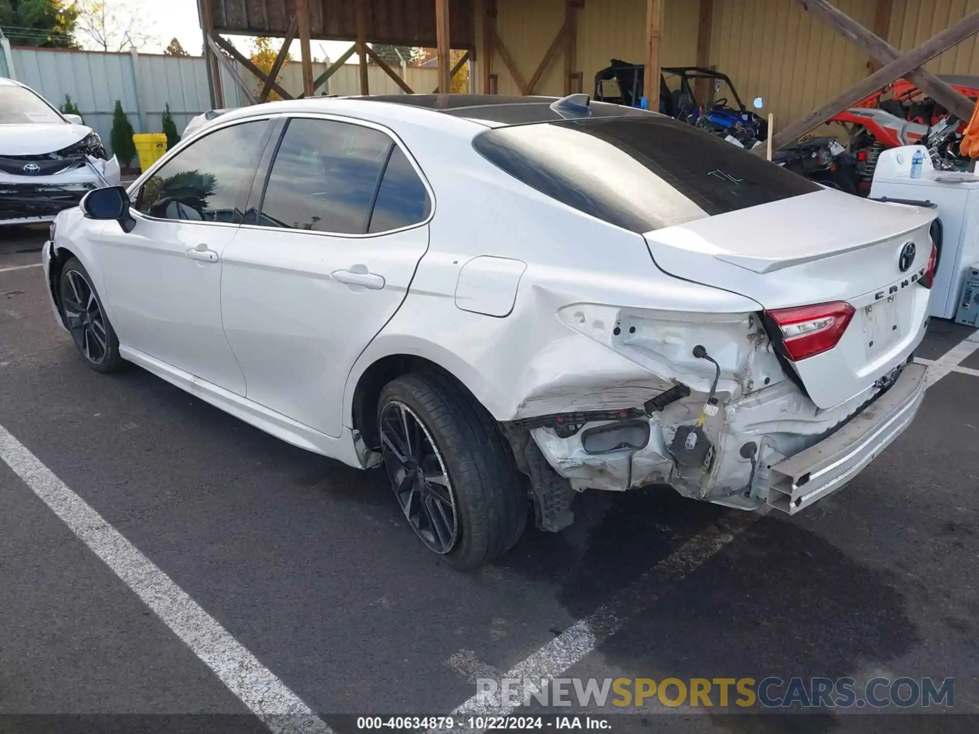 3 Photograph of a damaged car 4T1K61AK6LU967122 TOYOTA CAMRY 2020