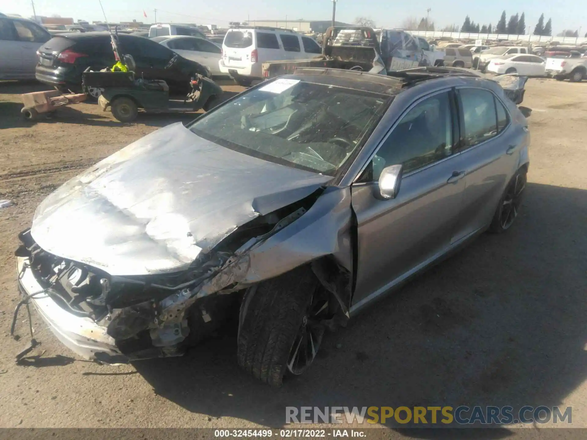 2 Photograph of a damaged car 4T1K61AK7LU305338 TOYOTA CAMRY 2020