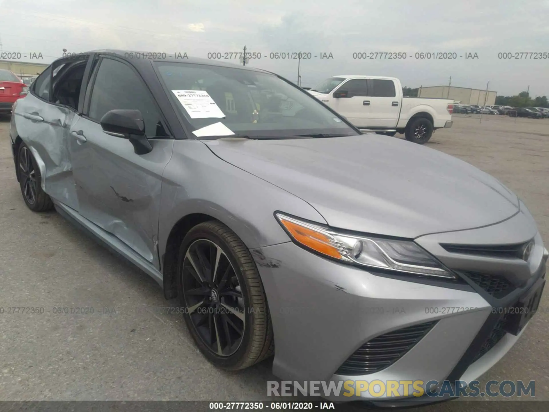 1 Photograph of a damaged car 4T1K61AK7LU308935 TOYOTA CAMRY 2020